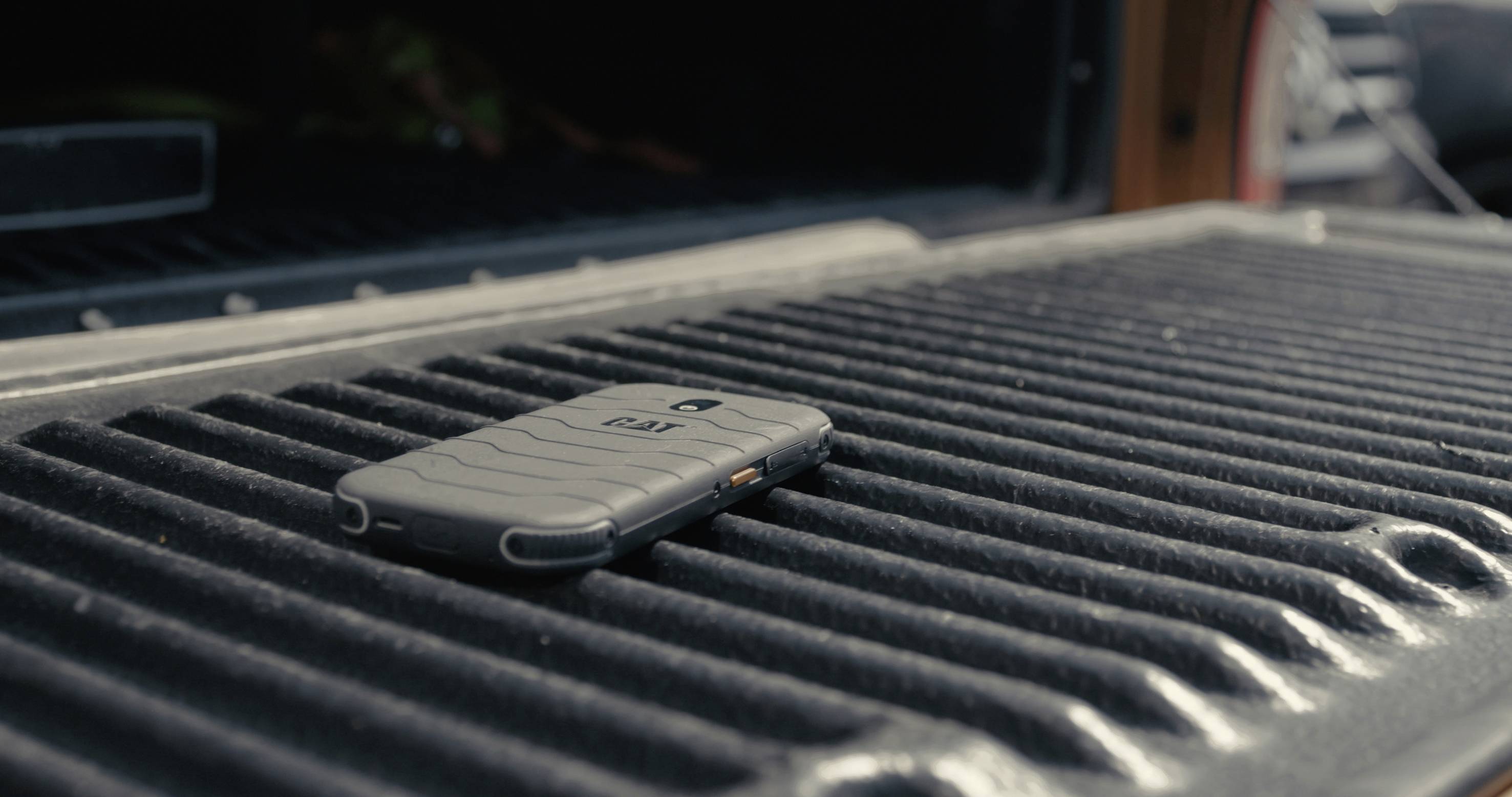 CAT 32 GB Schwarz 14 cm (5.5 Zoll) Outdoor Smartphone