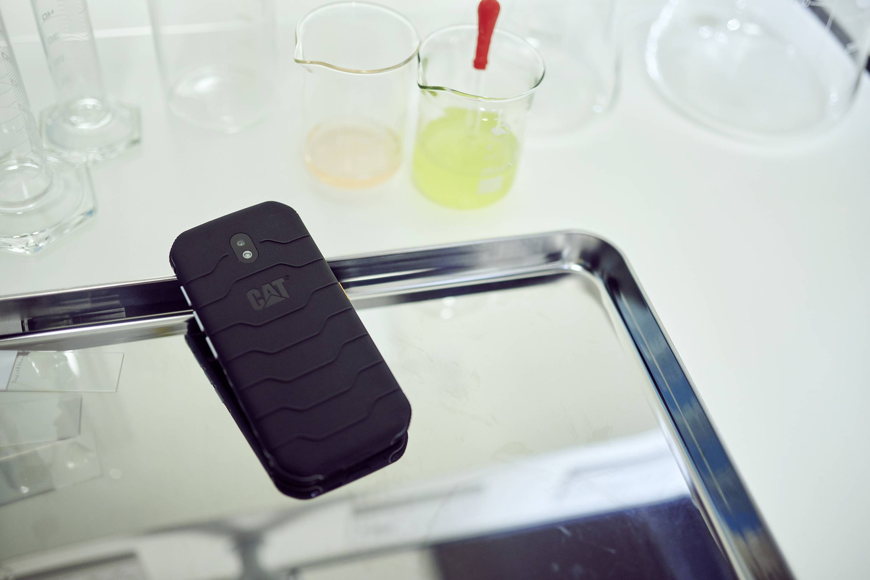 CAT 32 GB Schwarz 14 cm (5.5 Zoll) Outdoor Smartphone