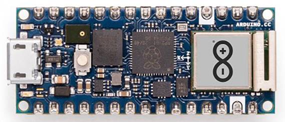 Arduino-Chip auf einer Platine mit verschiedenen elektronischen Komponenten, Mikro-USB-Anschluss links.