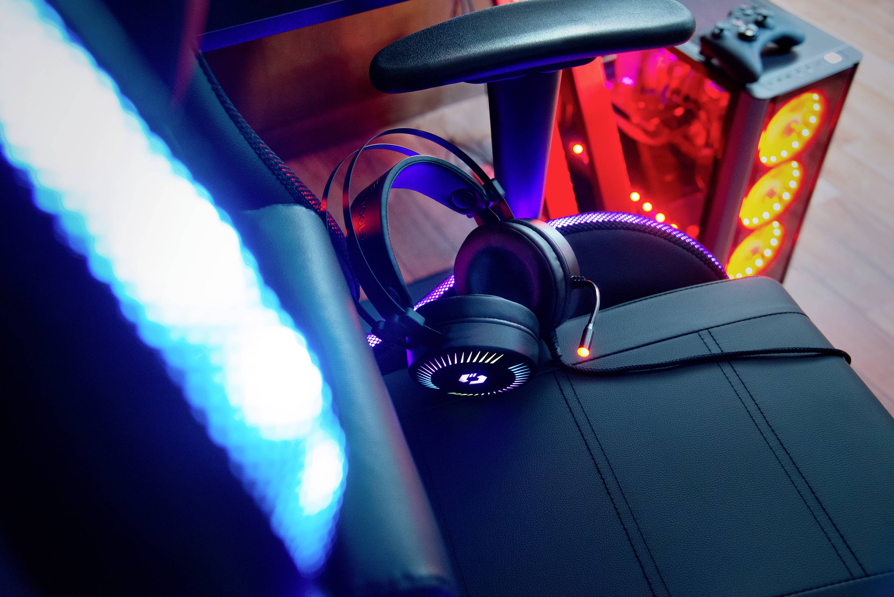 SpeedLink QUYRE RGB 7.1 Over Ear Headset kabelgebunden 7.1 Surround Schwarz Lautstärkeregelung, Mikrofon-Stummschaltung, Vibrationsfunktion Gaming