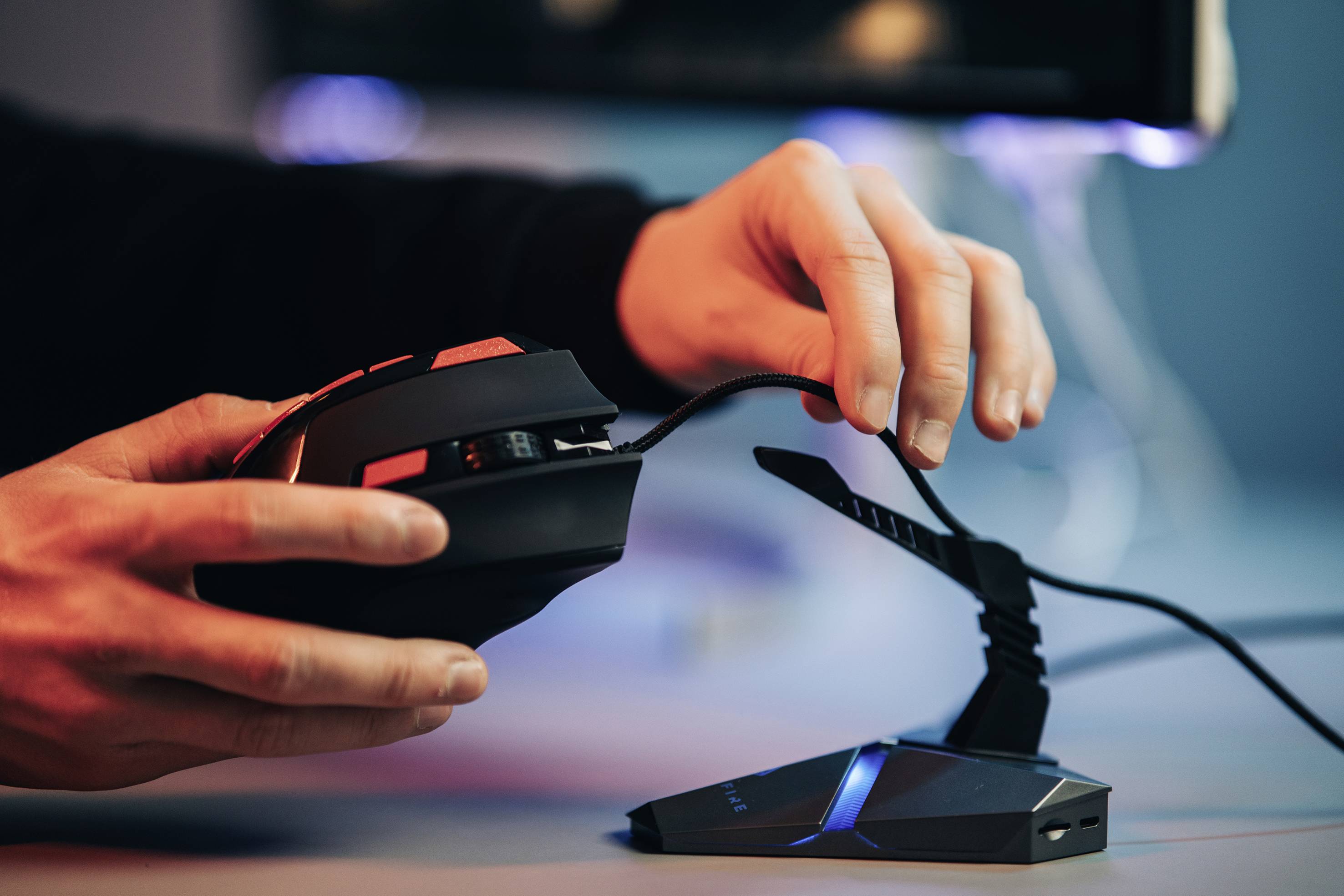 Surefire Gaming Axis Maus-Bungee USB-Hub, Beleuchtet Grau