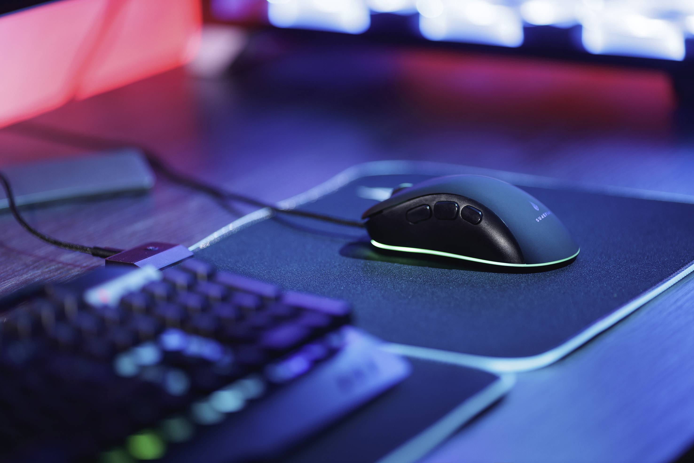 Surefire Gaming Silent Flight RGB-320 Gaming-Mauspad Beleuchtet Schwarz