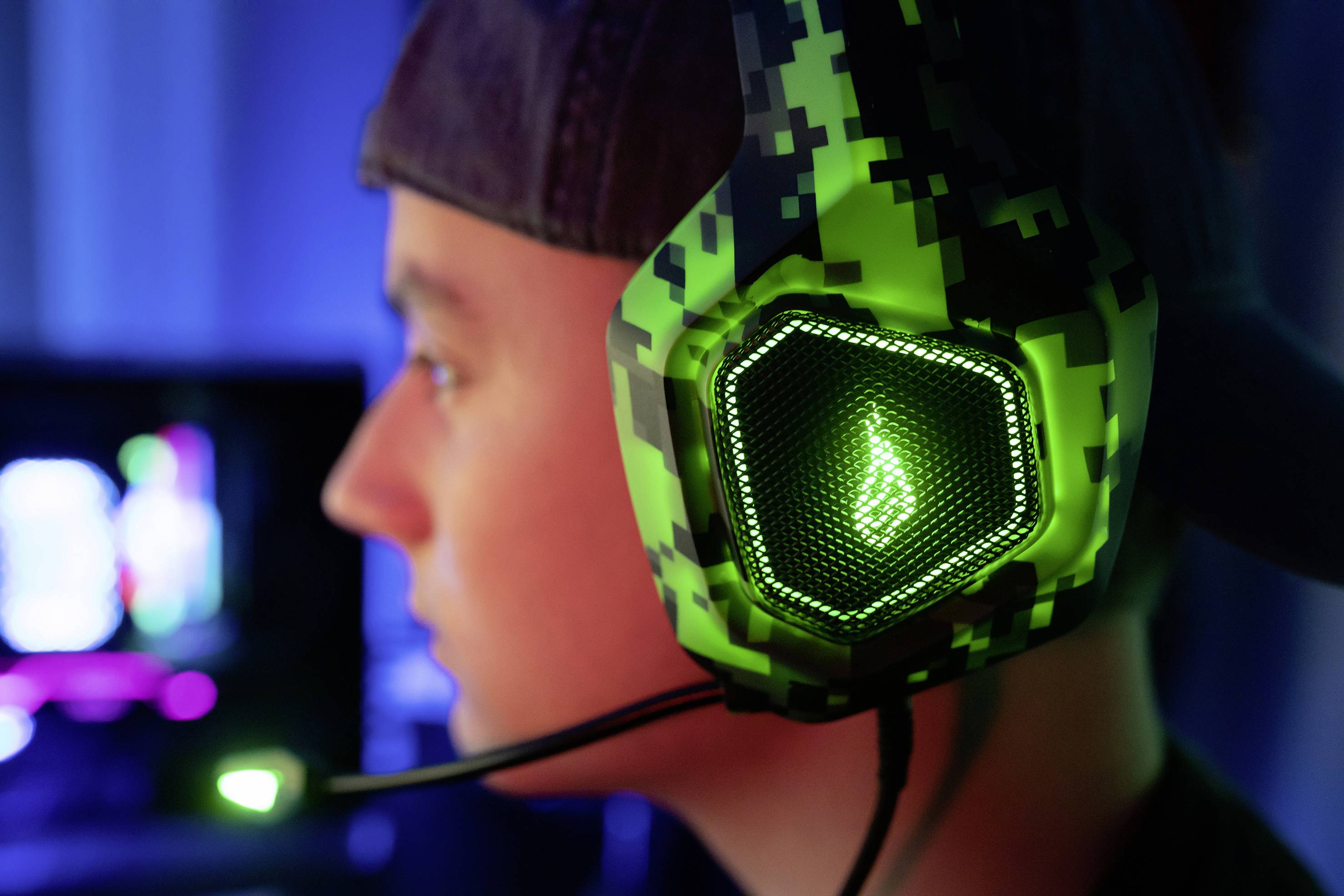 Surefire Gaming Skirmish Over Ear Headset kabelgebunden Stereo Camouflage Grün Mikrofon-Stummschaltung, Lautstärkeregelung Gaming