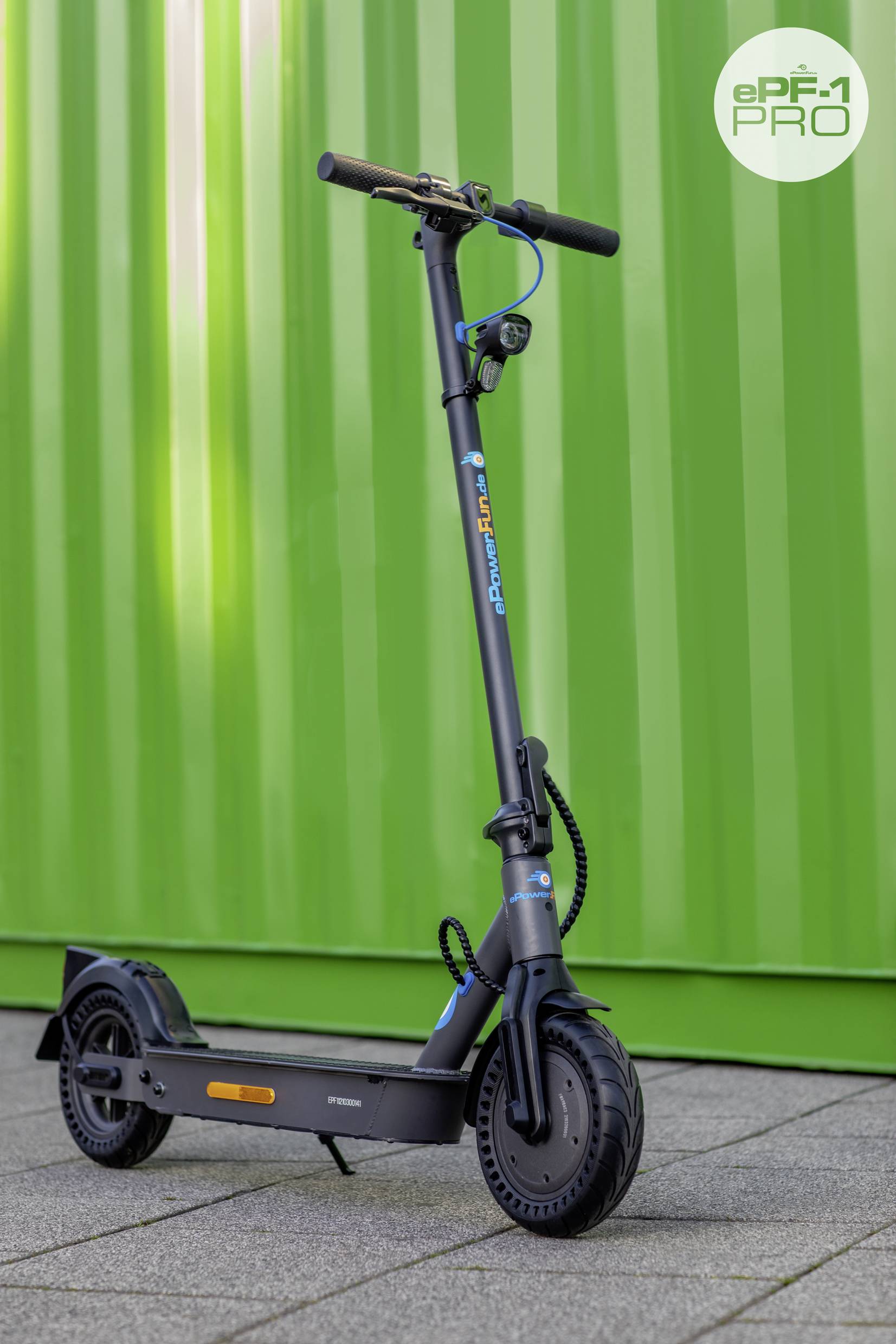 EPowerFun ePF-1 PRO City E-Scooter Schwarz Li-Ion 36V 11.6Ah Straßenzulassung: Deutschland