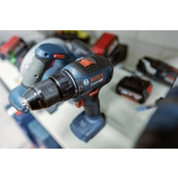 Bosch Professional GSR 18V-55 06019H5209 Akku-Bohrschrauber 18V 4.0Ah Li-Ion inkl. 2. Akku, inkl. Ladegerät, mit Zubehör Bosch Professional GSR 18V-55 06019H5209 Akku-Bohrschrauber 18V 4.0Ah Li-Ion inkl. 2. Akku, inkl. Ladegerät, mit Zubehör