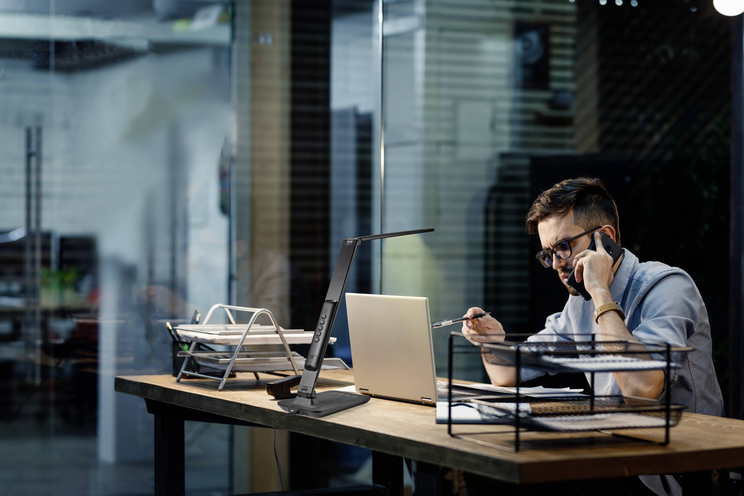 Sygonix SY-4746618 LED-Schreibtischleuchte 10W Schwarz