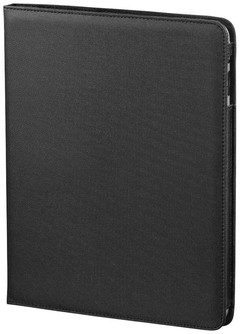 Schwarze, geschlossene Tablet-Hülle, rechteckig mit leicht strukturierter Oberfläche, aufrecht stehend gegen weißen Hintergrund.