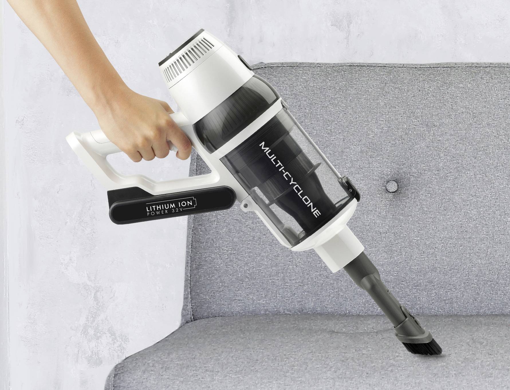 Trisa Quick Clean Professional T9670 9496.7010 Akku-Handstaubsauger 600 W mit Staubbeutel, Zyklon-Technik, inkl. Akku