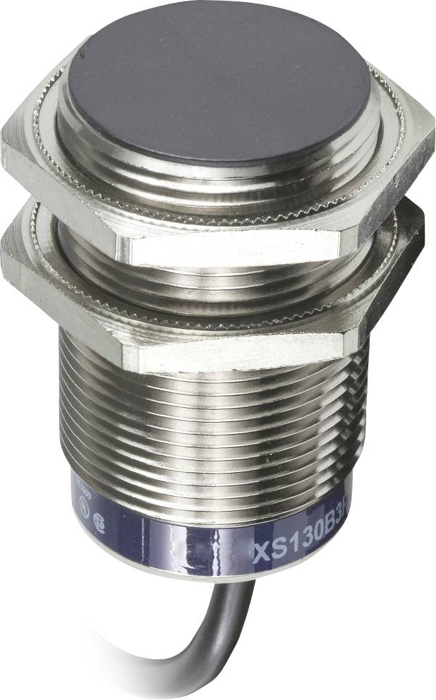 Induktiver Näherungssensor in zylindrischem Gehäuse mit Gewinde, schwarzer Frontseite, Kabelanschluss unten, Modell 'XS130B5'.
