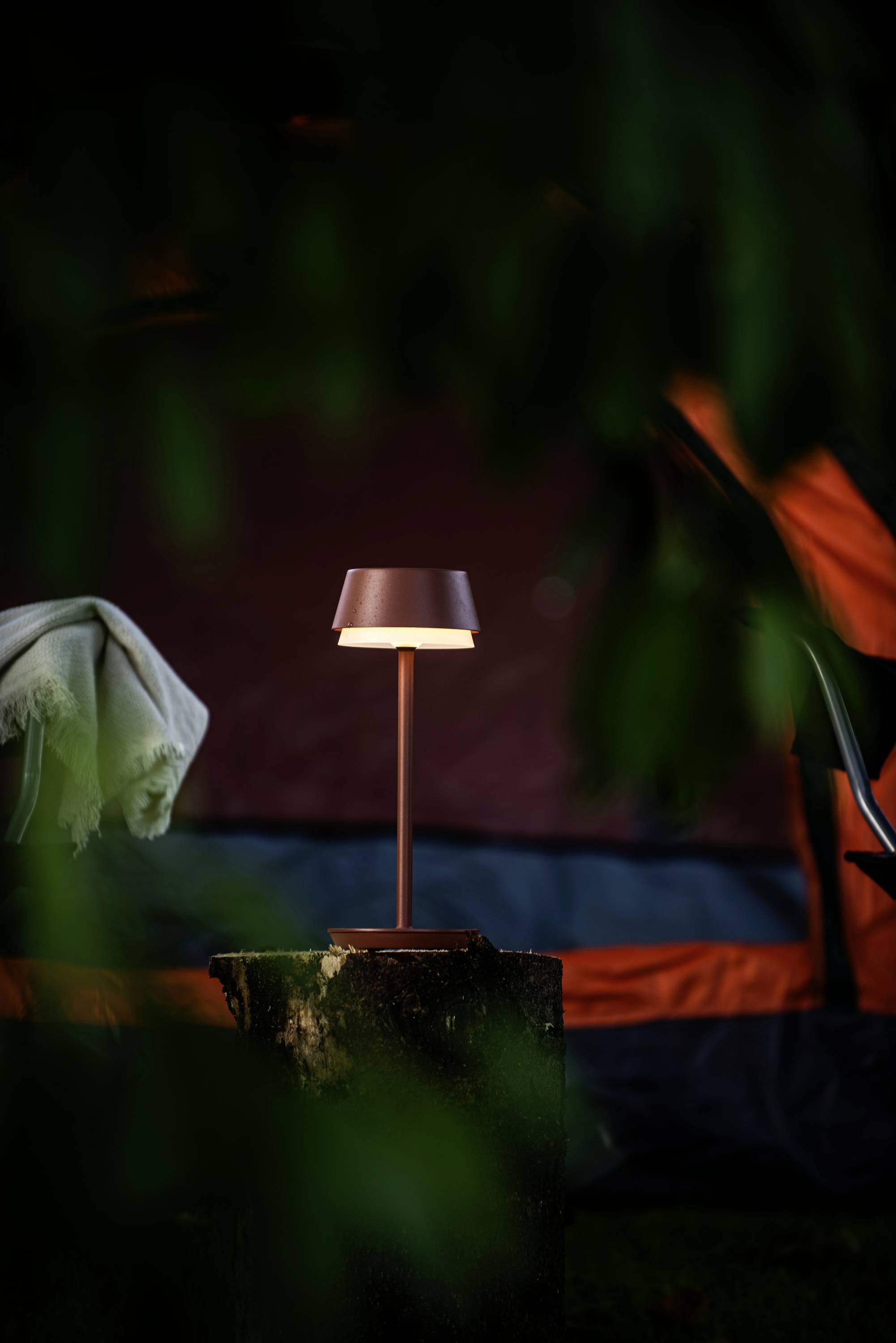 Konstsmide 7830-960 Lyon LED-Akku-Tischlampe 2.5W Warmweiß, RGB Terracotta