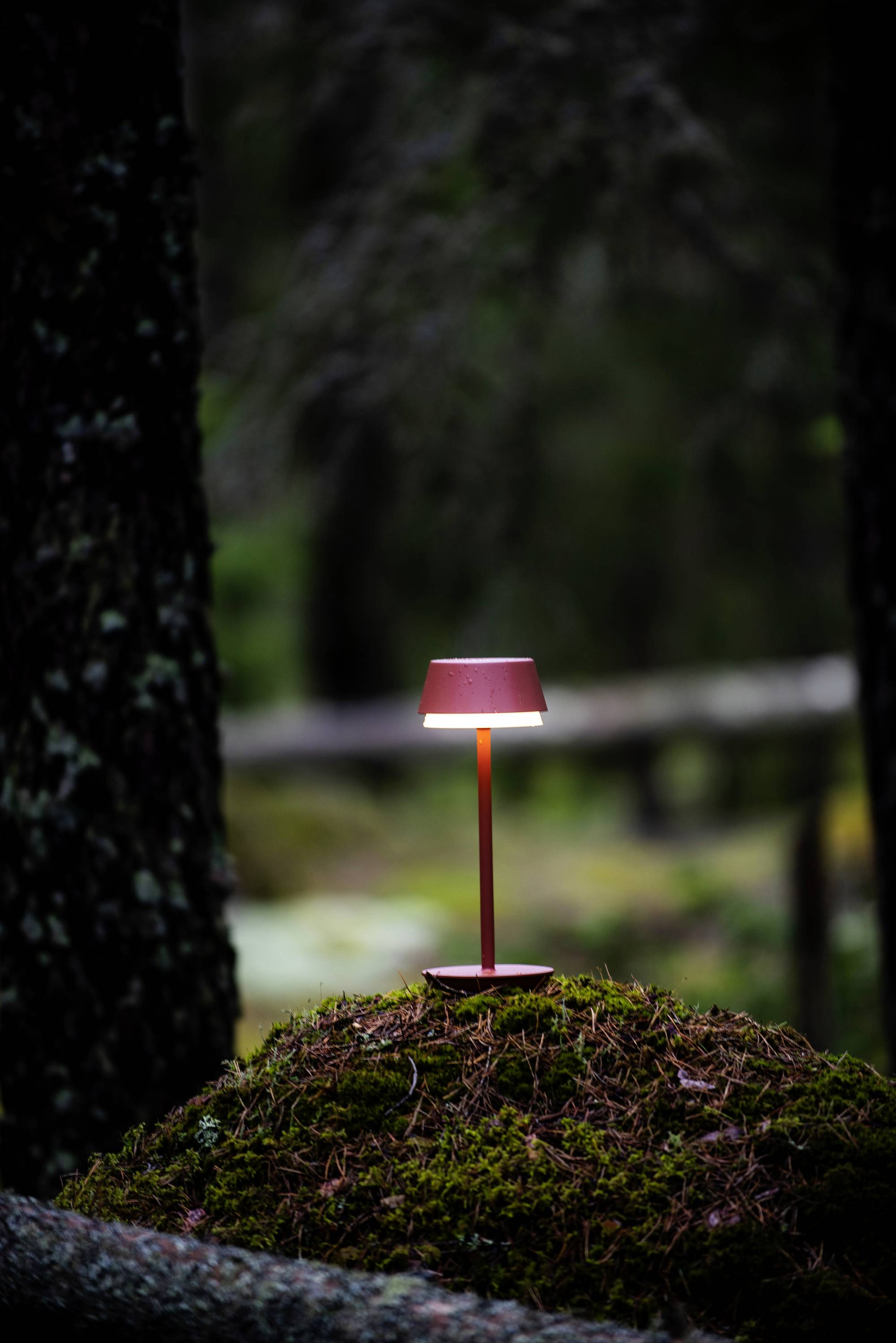 Konstsmide 7830-960 Lyon LED-Akku-Tischlampe 2.5W Warmweiß, RGB Terracotta