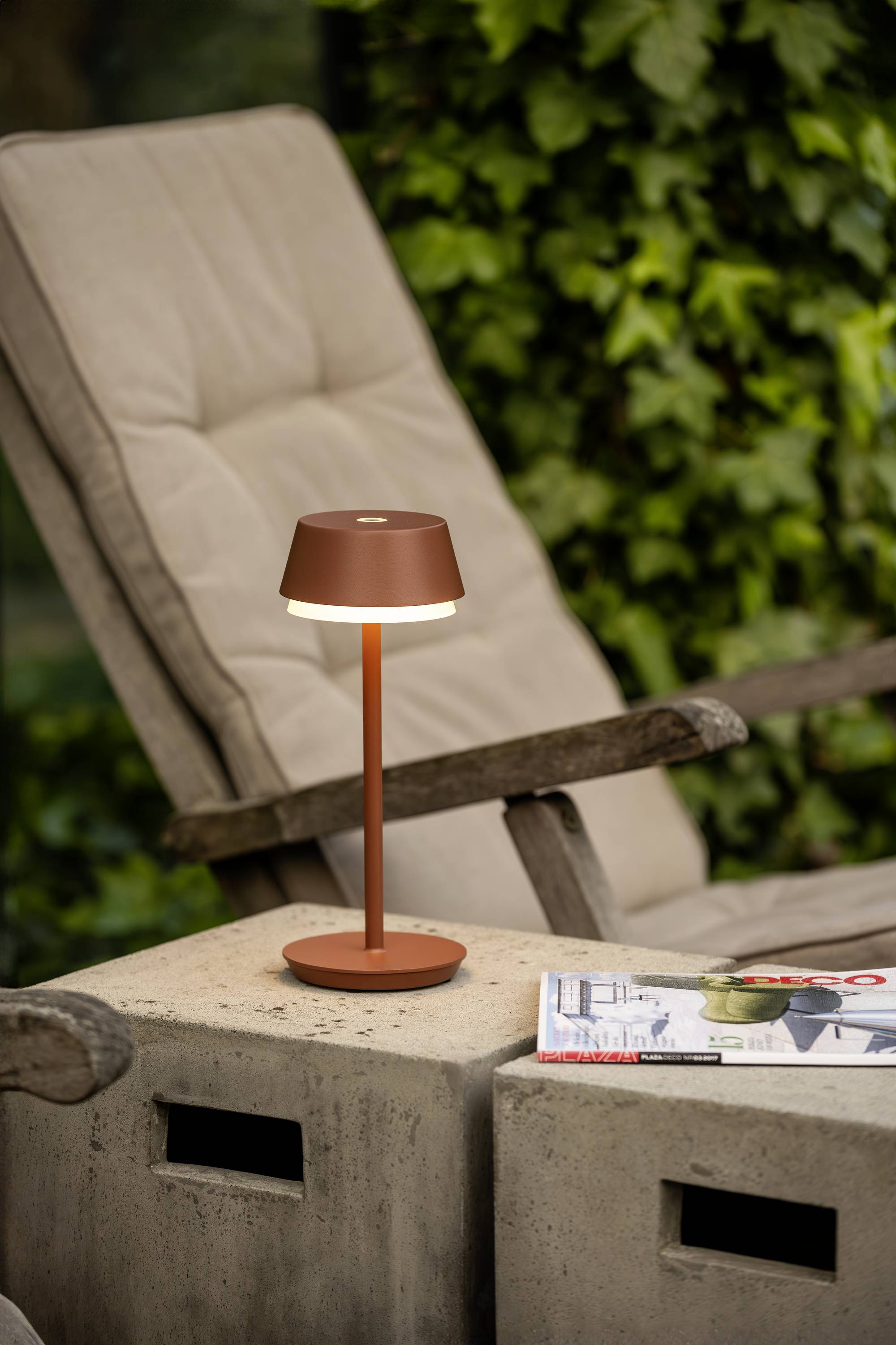 Konstsmide 7830-960 Lyon LED-Akku-Tischlampe 2.5W Warmweiß, RGB Terracotta