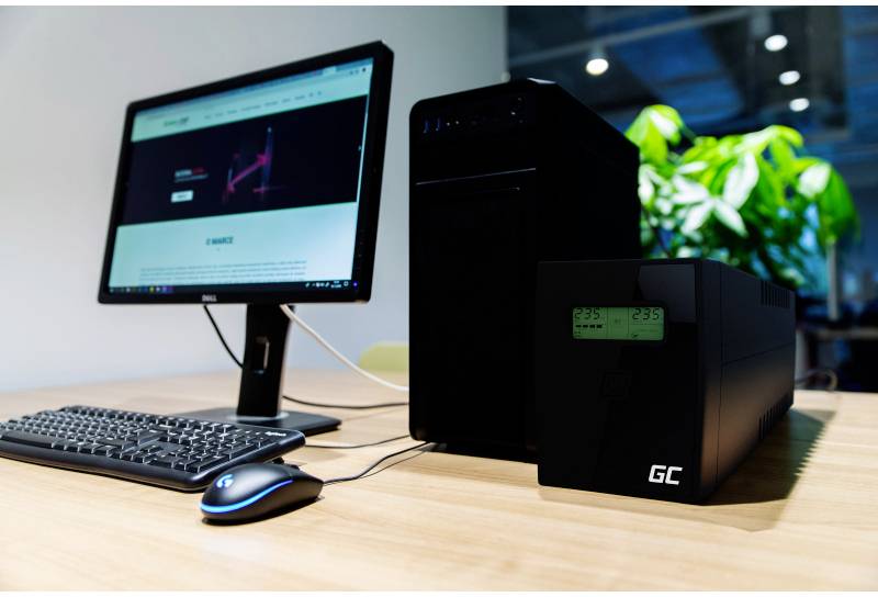 Green Cell 480W USV 800 VA