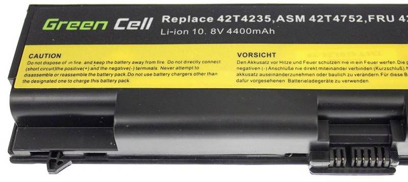 Ein Laptop-Akku mit Aufschrift 'Green Cell'. Informationen über Ersatzteilnummern, Spannung (10,8V), Kapazität (4400mAh) und Warnhinweise.
