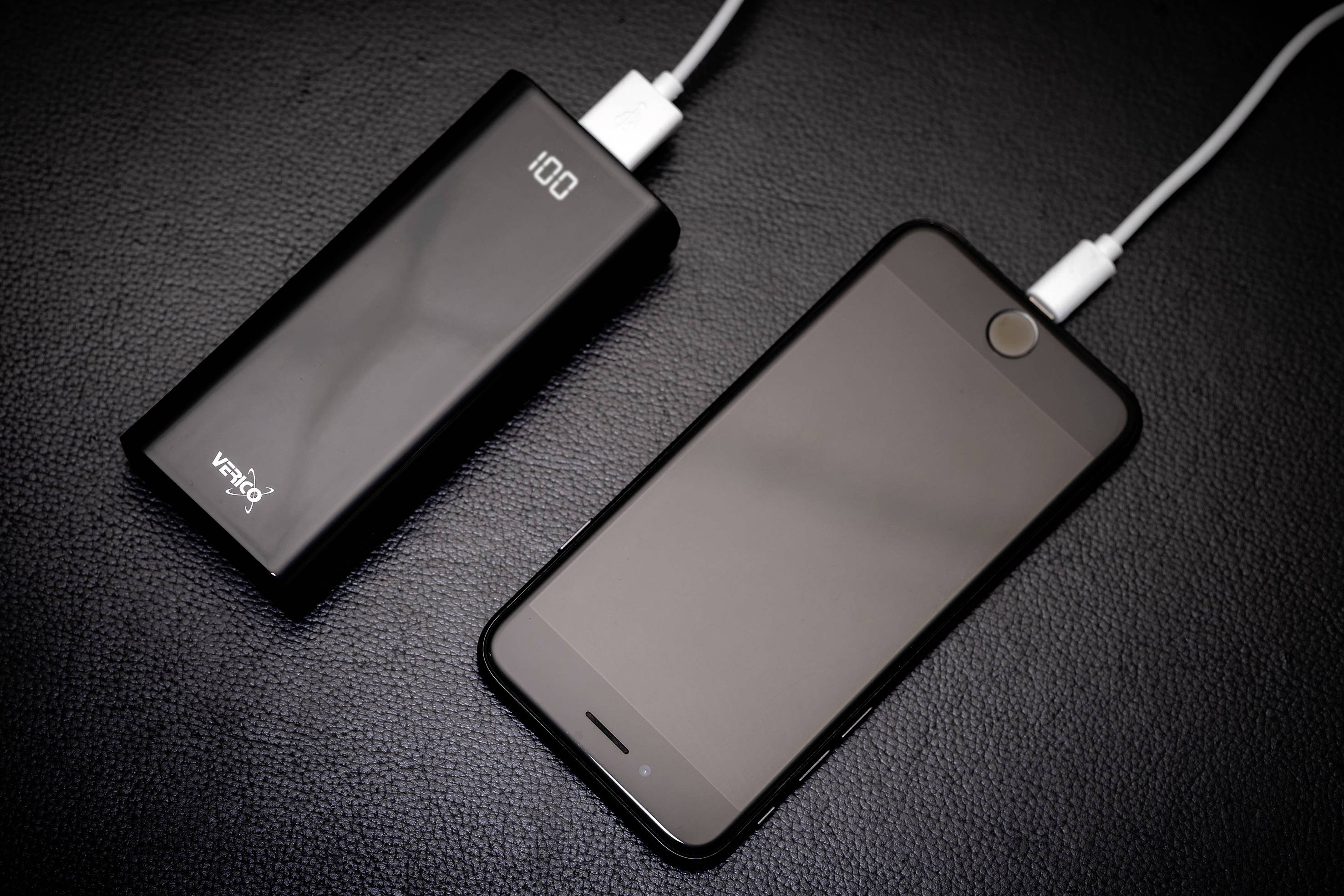 Verico Power Matrix Powerbank 10000 mAh Fast Charge LiPo USB-A Schwarz