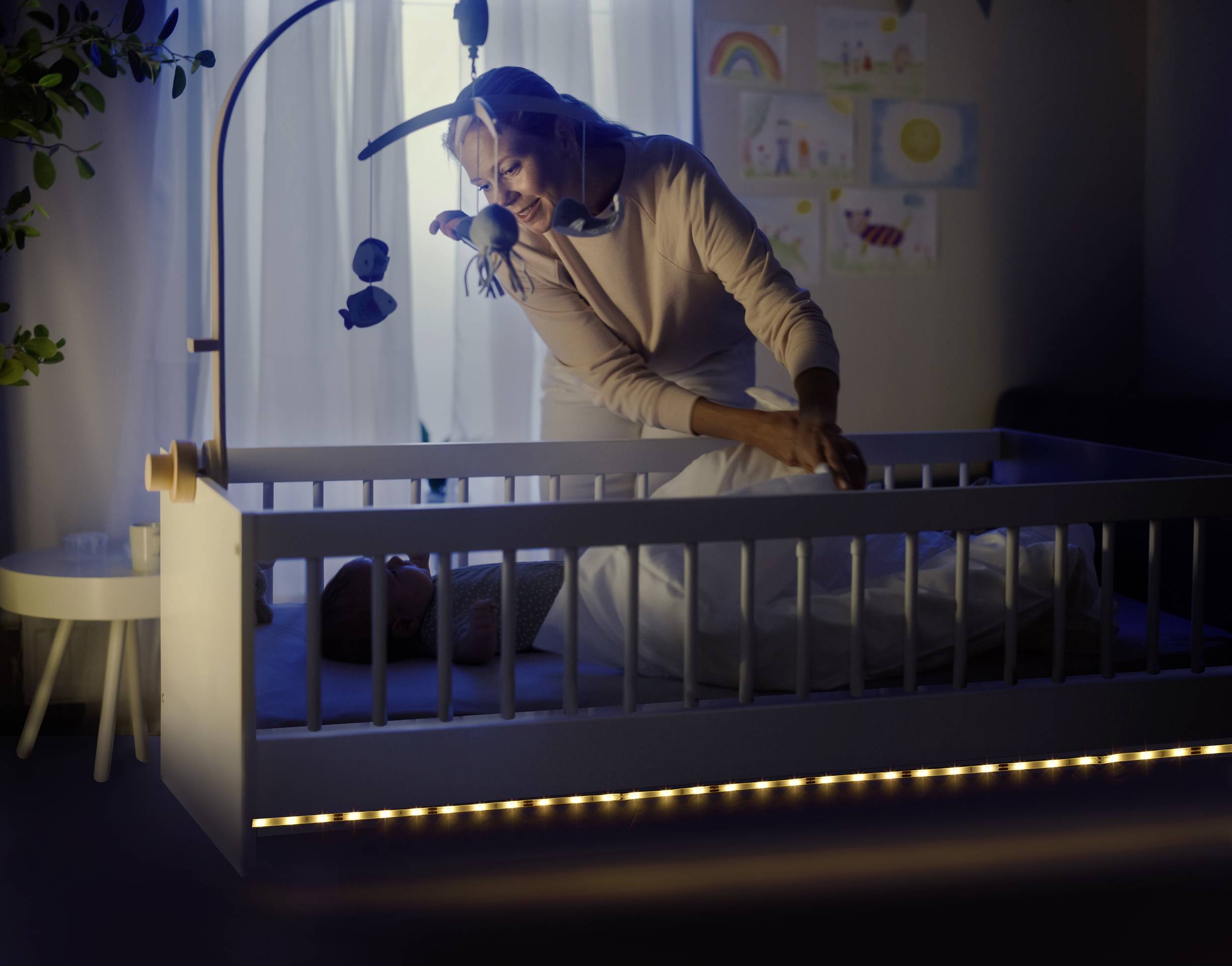 2376398 LED-Streifen-Komplettset mit Bewegungsmelder mit Stecker 230V 1.2m Warmweiß