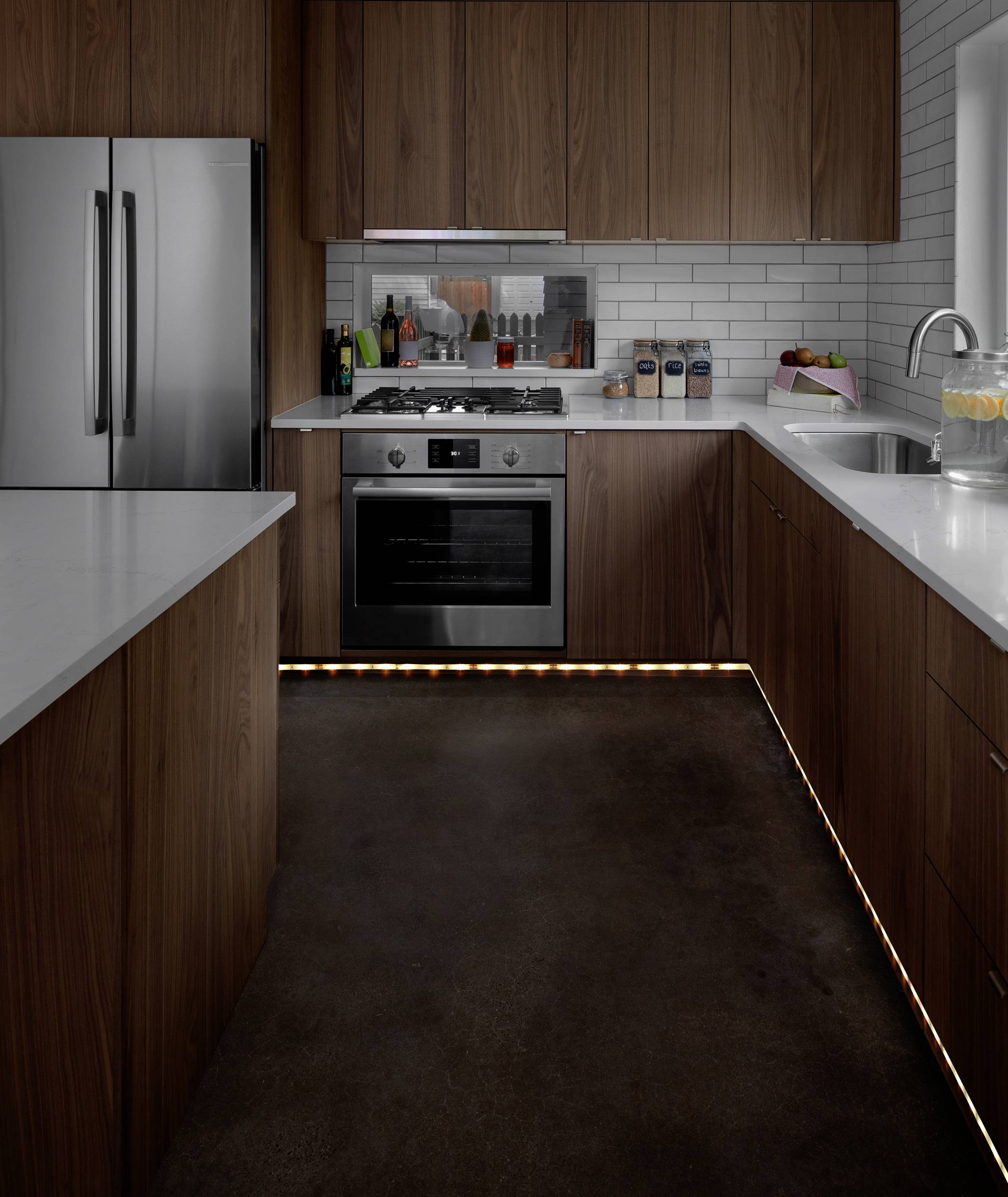 2376398 LED-Streifen-Komplettset mit Bewegungsmelder mit Stecker 230V 1.2m Warmweiß