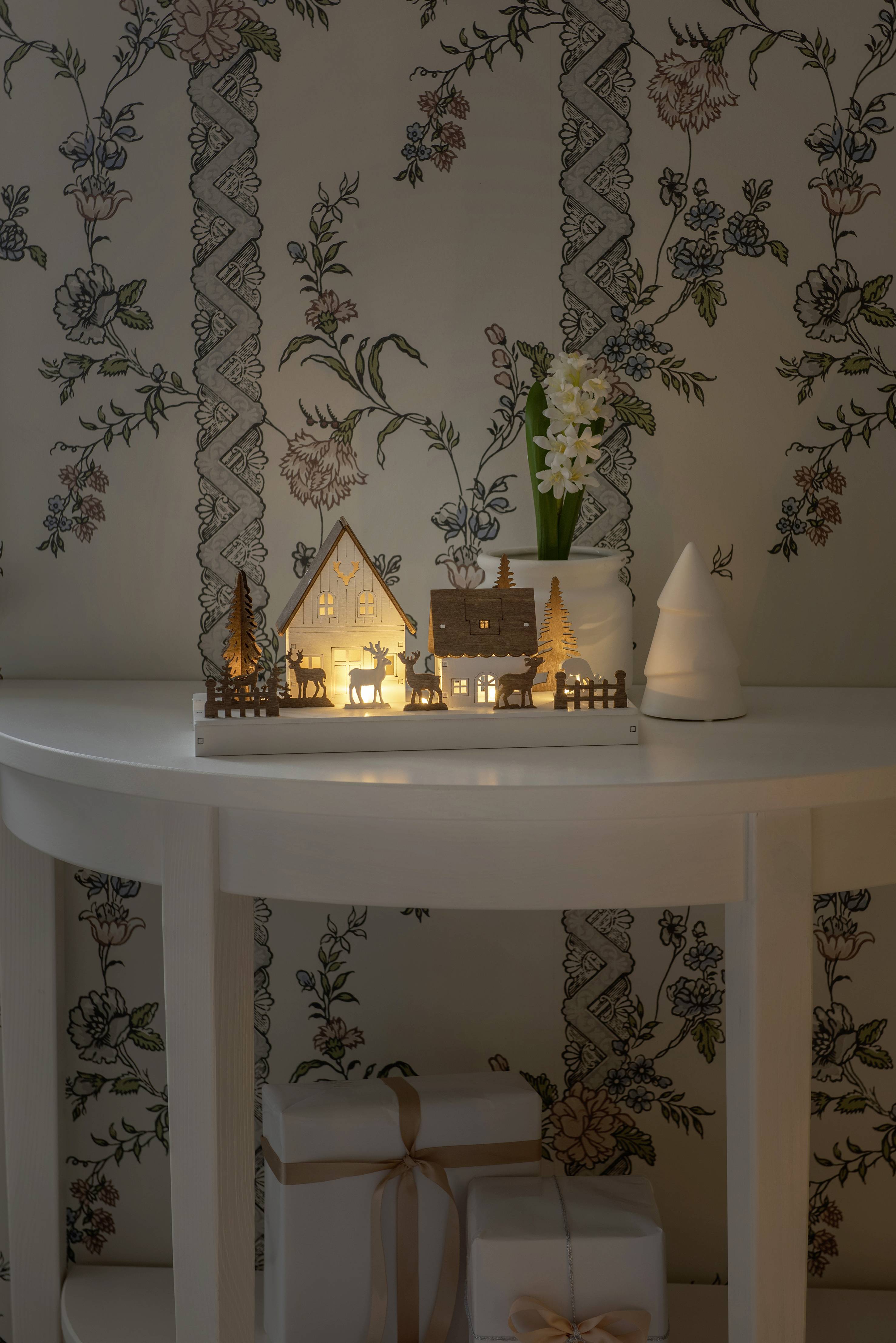 Konstsmide 3282-210 Schwibbogen Wald, Haus Warmweiß LED Weiß, Braun