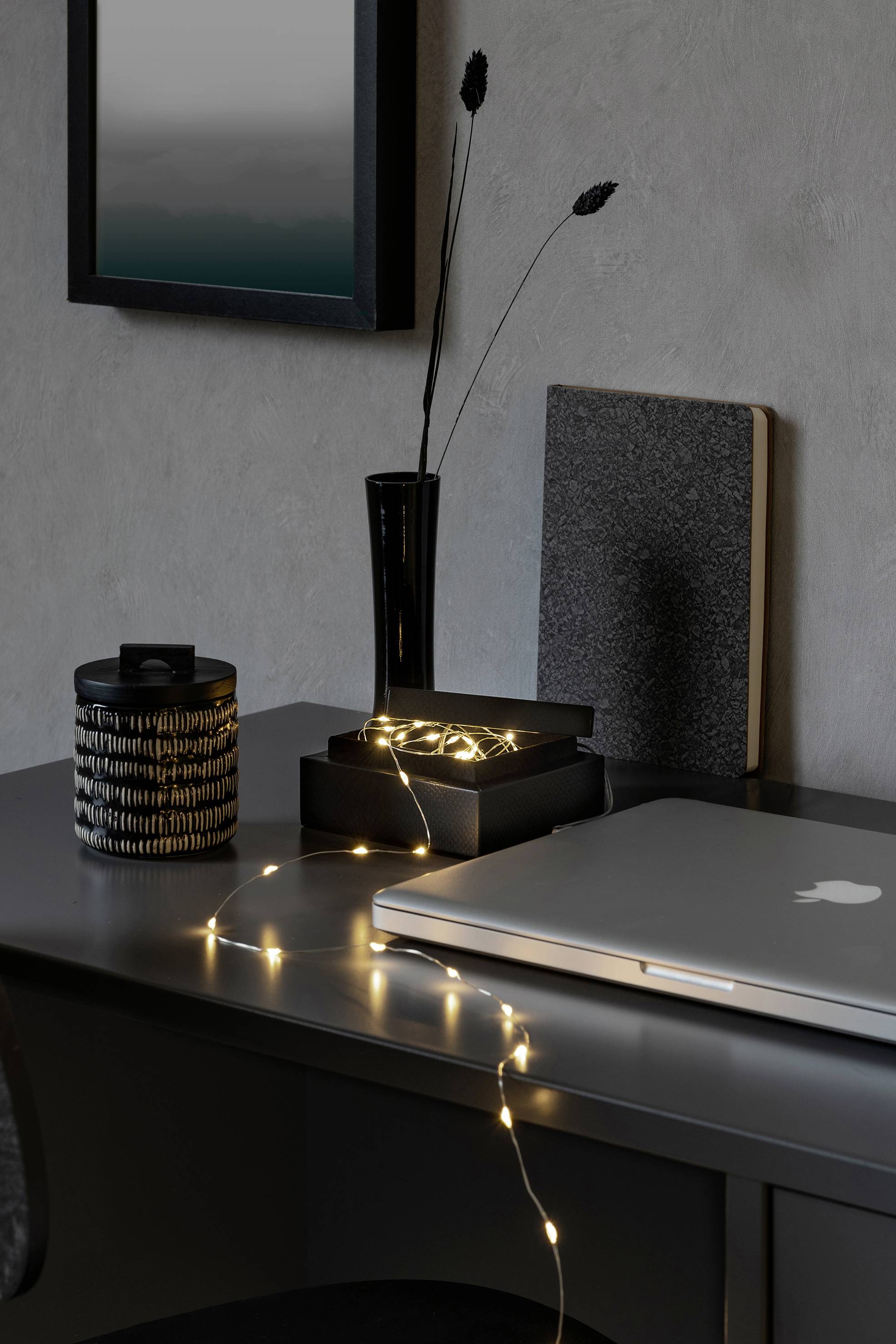Konstsmide 1770-190 USB-Lichterkette Innen EEK: G (A - G) über USB Anzahl Leuchtmittel 50 LED Warmweiß Beleuchtete Länge: 2.45m