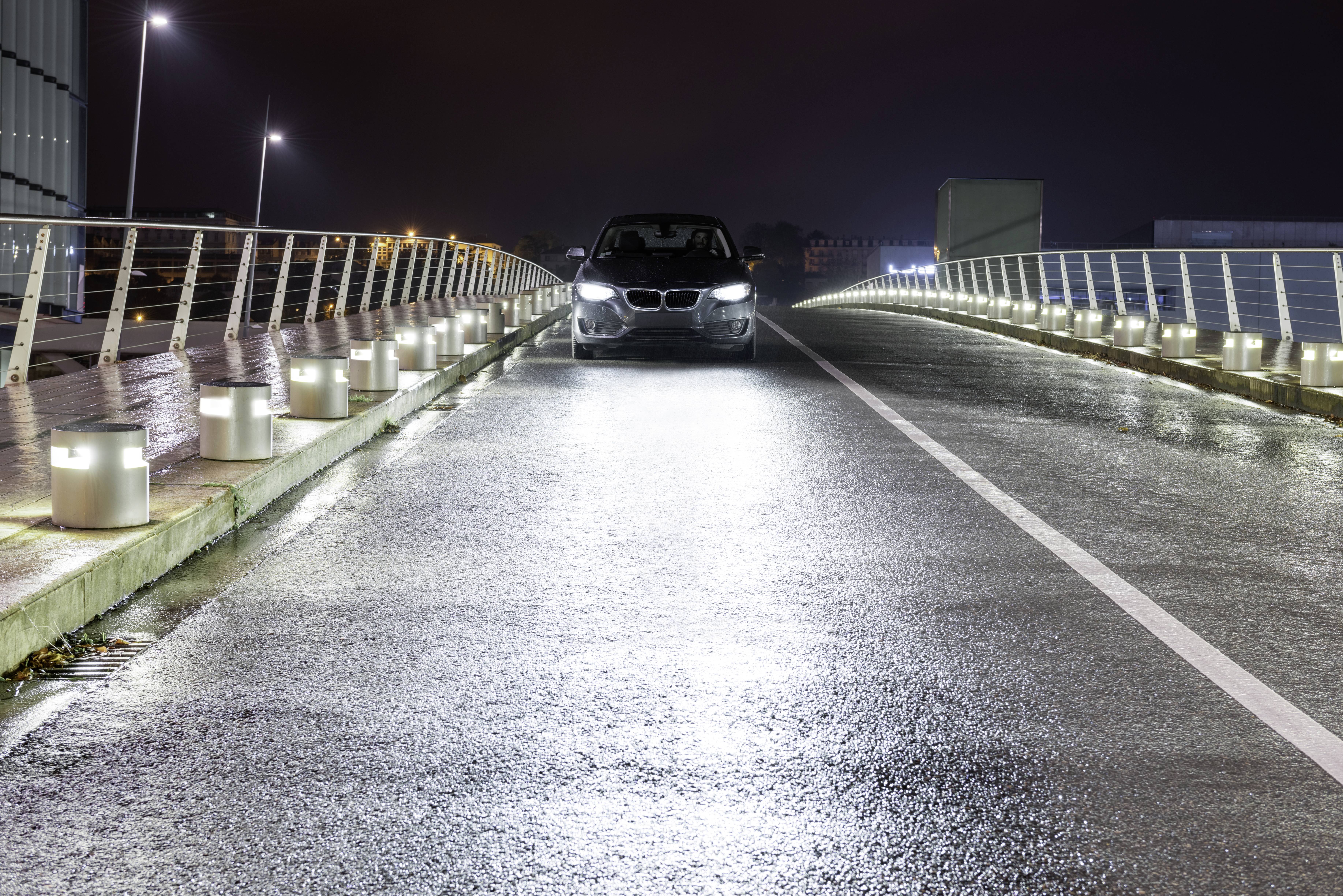 Philips Automotive 11972U6000X2 LED Leuchtmittel Ultinon Pro6000 H7 15W 12V