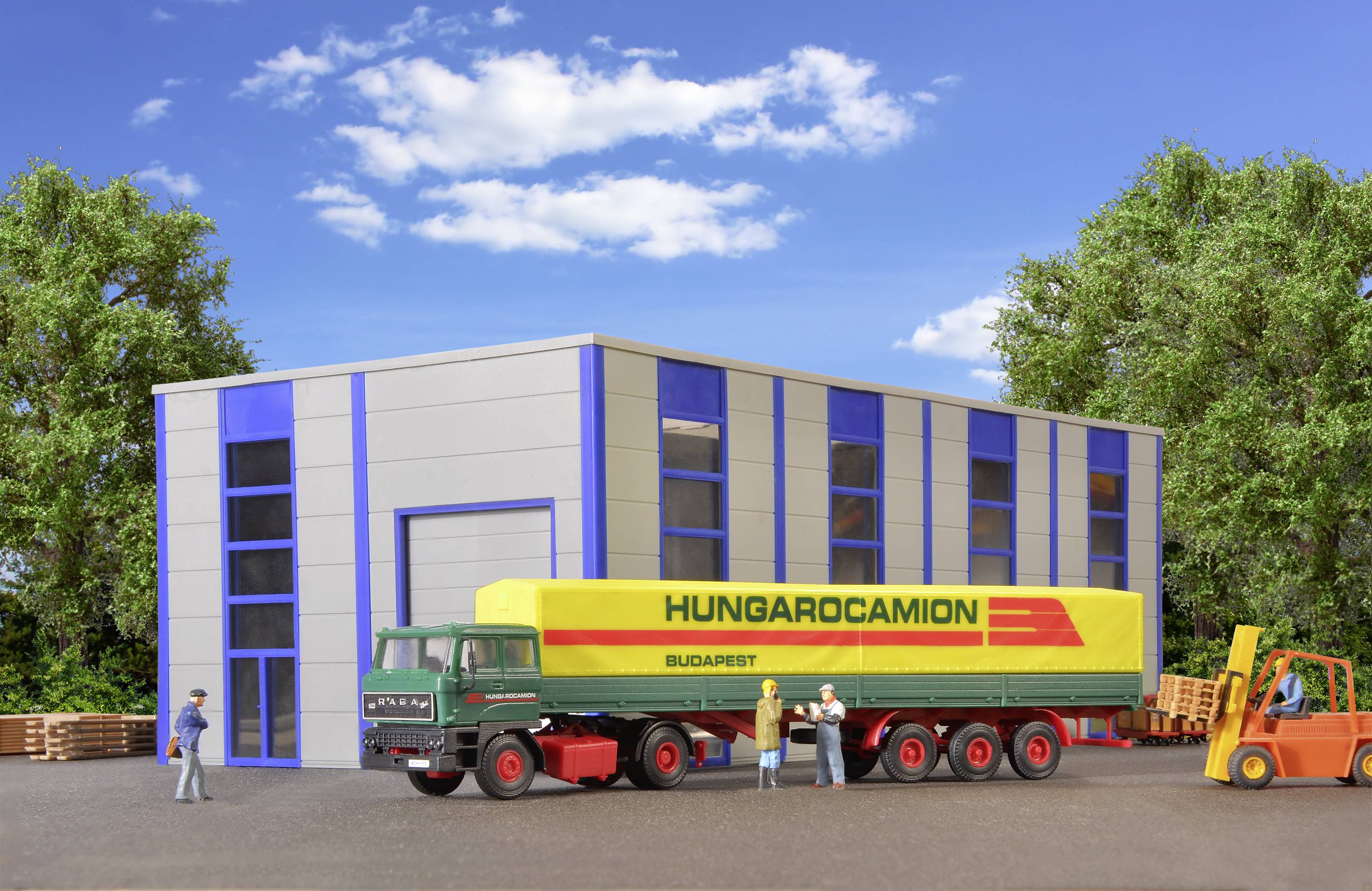 Kibri 14699 H0 LKW Modell Raba RABA 2-achs Zugmaschine mit HUNGAROCAMION Planenauflieger