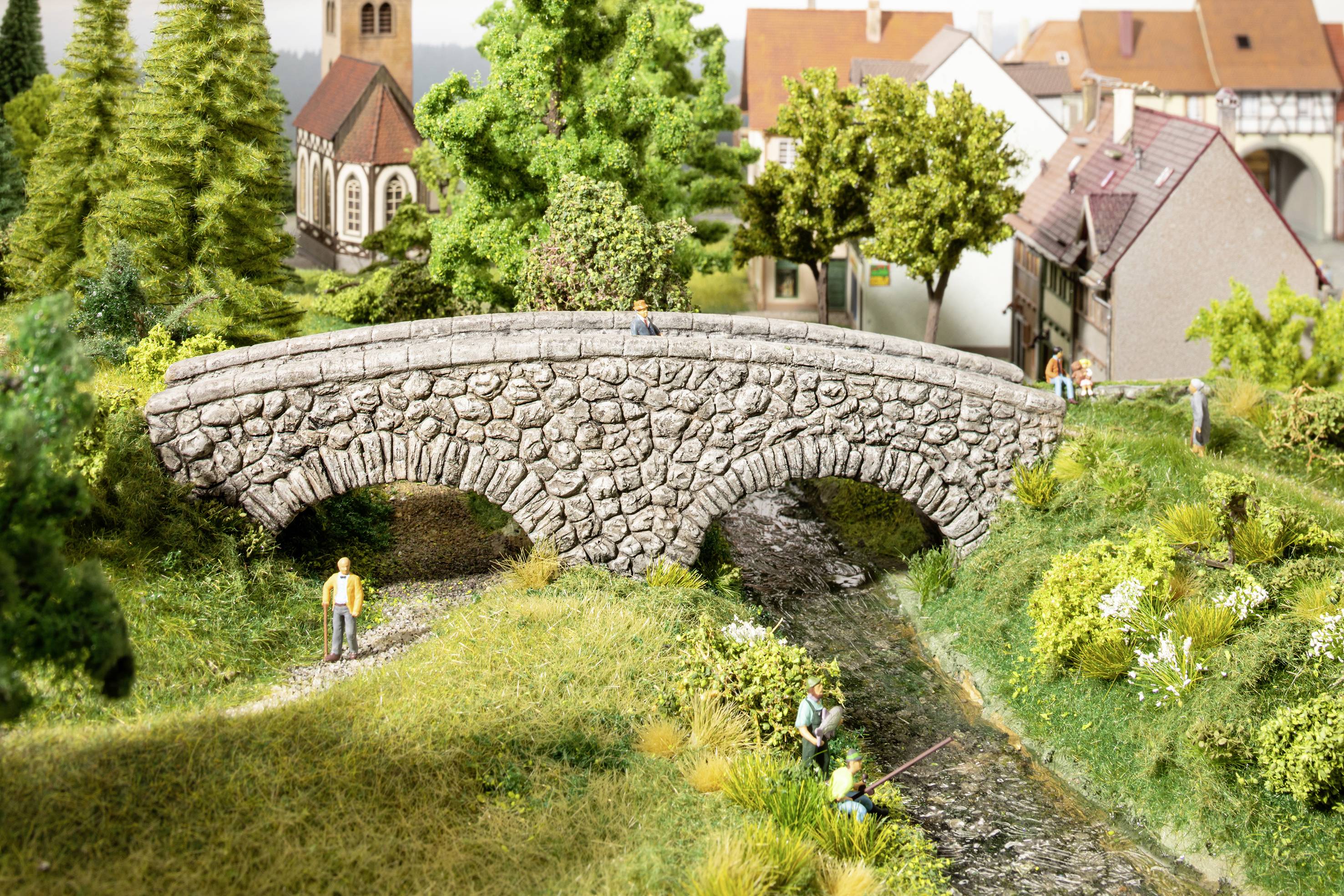 NOCH 58692 H0 Fußgängerbrücke (L x B x H) 215 x 38 x 66mm