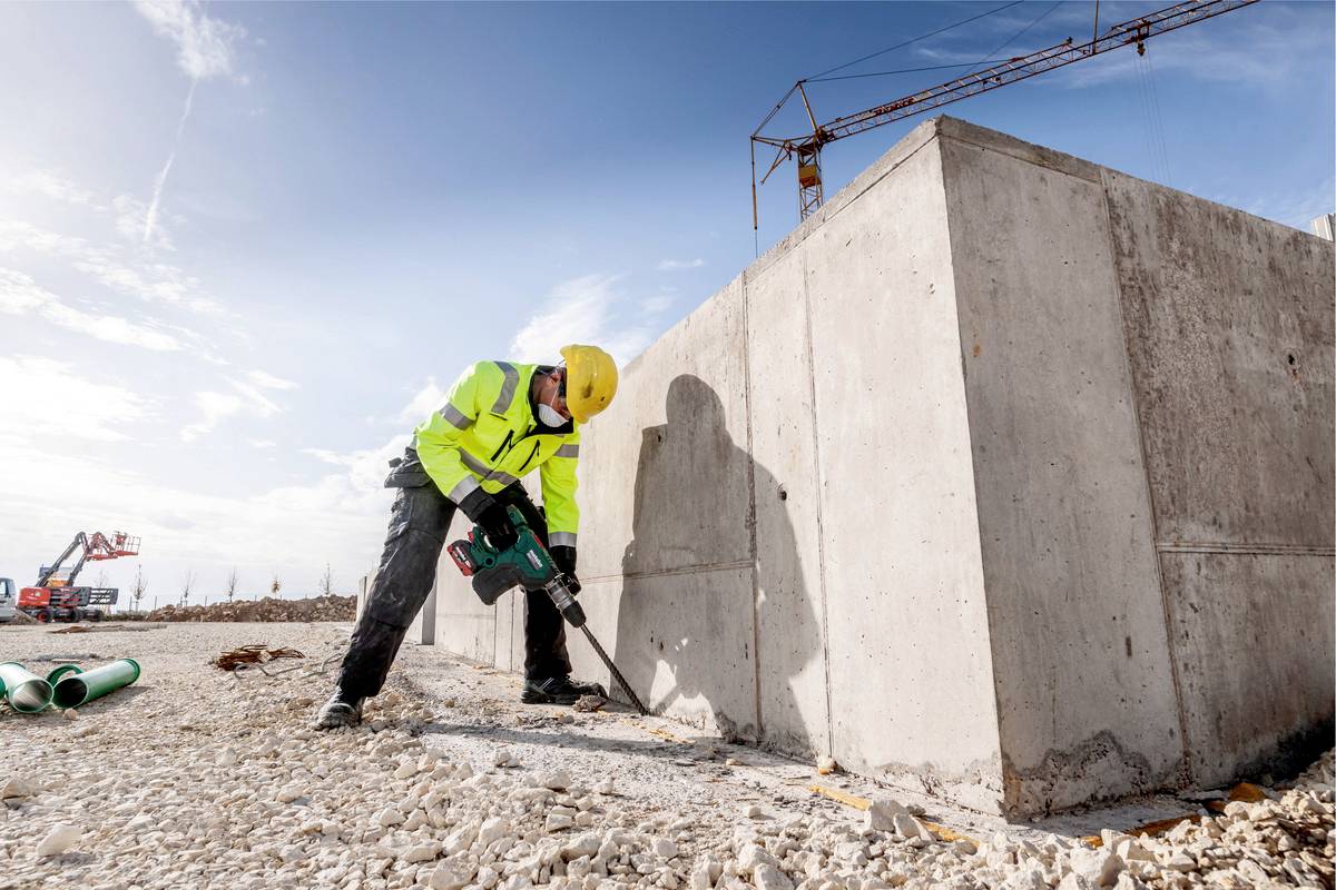 Metabo KHA 18 LTX BL 40 SDS-Max-Akku-Kombihammer 18V Li-Ion ohne Akku, inkl. Koffer