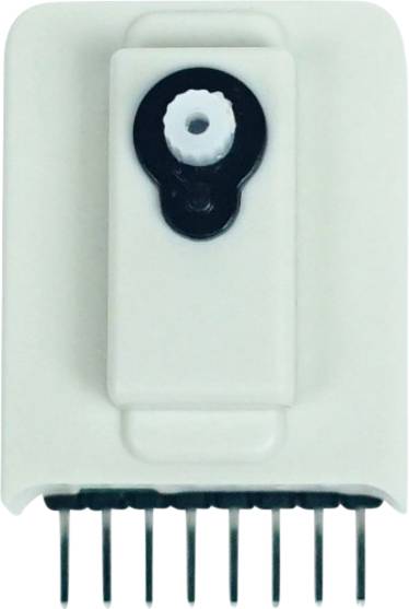 Weiße elektronische Komponente mit mehreren Metallpins und einem zentralen, runden schwarzen und weißen Element oben.