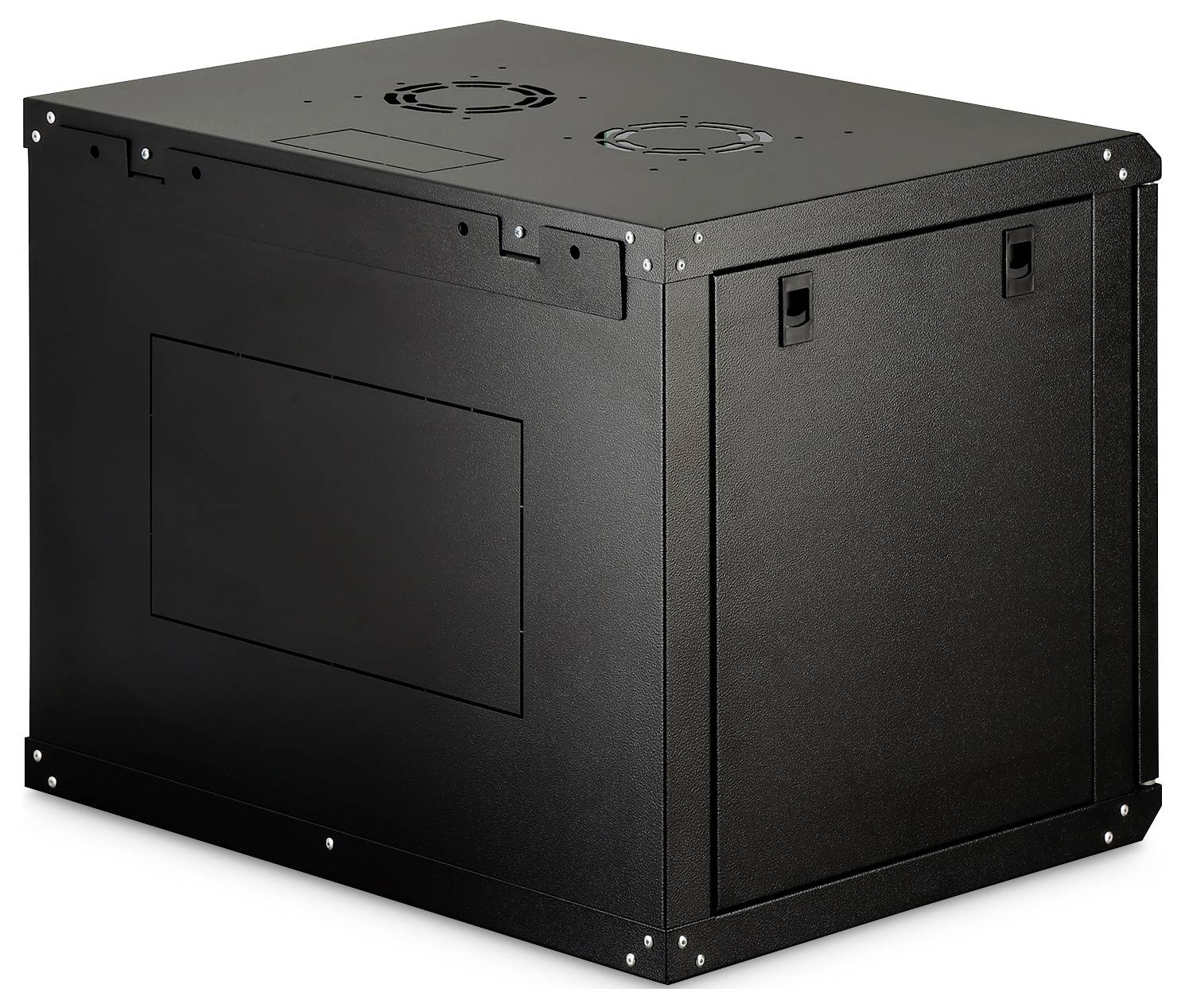 Ein schwarzer Serverrack-Schrank, aus einem Winkel betrachtet, mit geschlossenen Seiten und einer Belüftungsöffnung oben, was auf eine Nutzung in Datenmanagement-Umgebungen hindeutet.