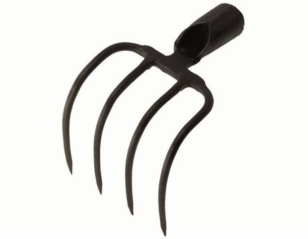 Eine schwarze, vierzinkige Metallgabel ohne Stiel, häufig verwendet in der Landwirtschaft zum Heben und Wenden von Heu oder Stroh.