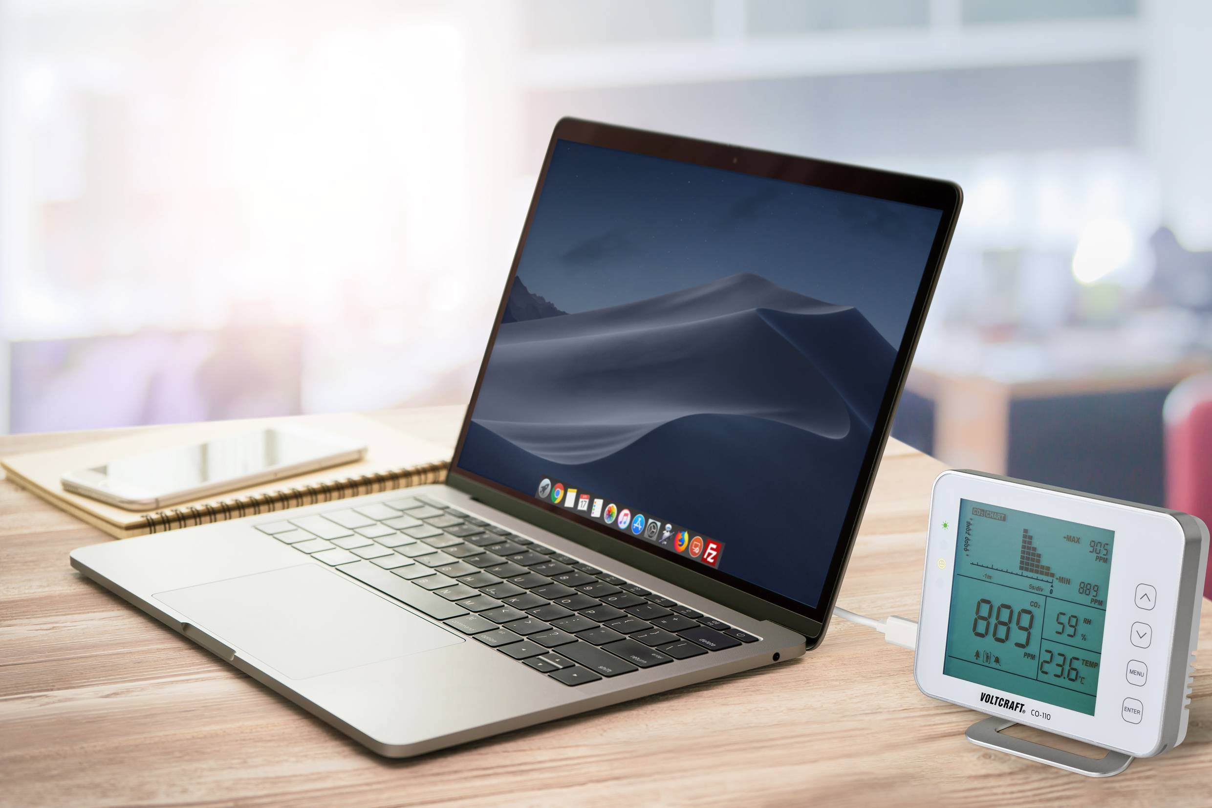 VOLTCRAFT CO-110 Kohlendioxid-Messgerät 0 - 5000 ppm mit Datenloggerfunktion kalibriert Werksstandard (ohne Zertifikat)