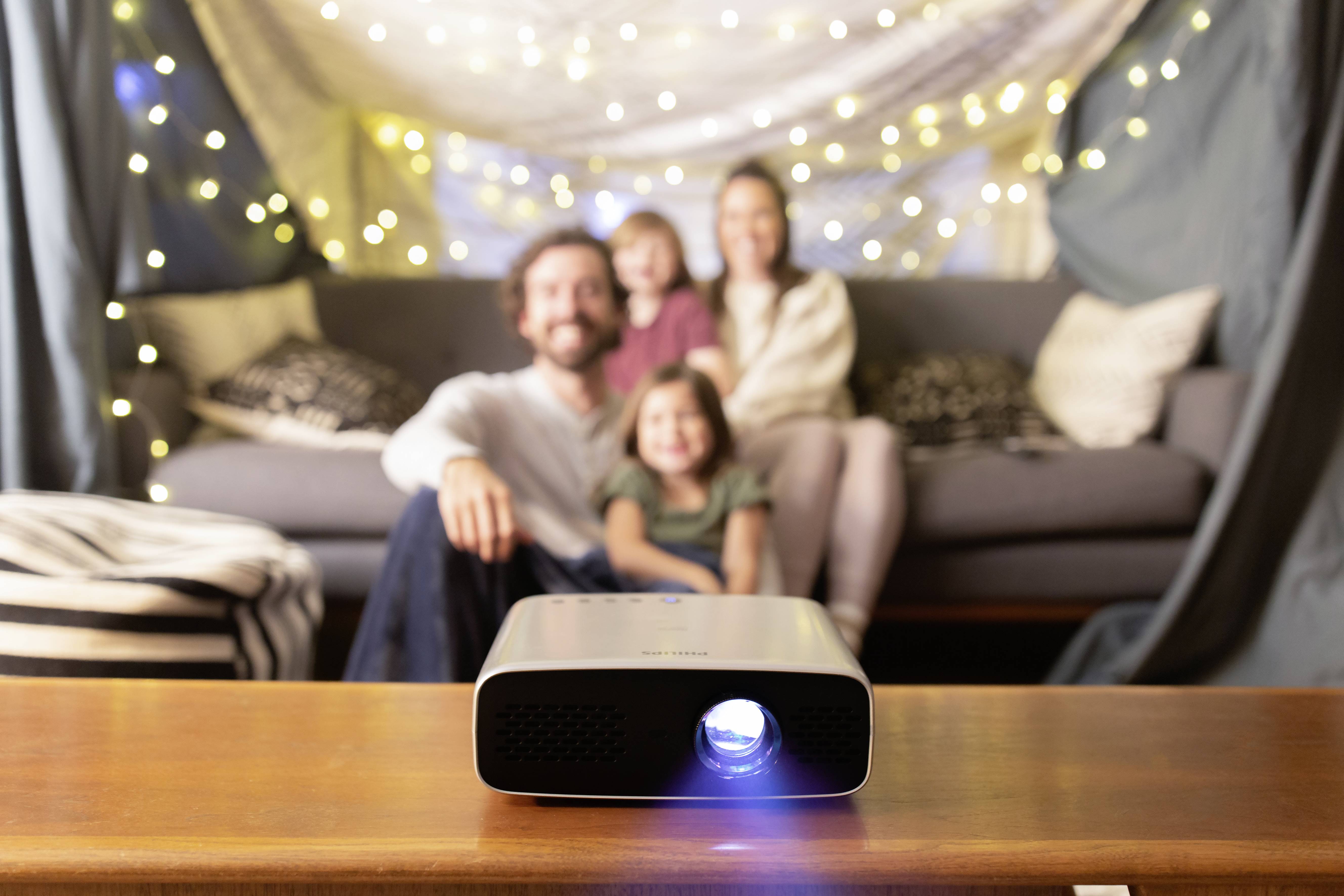 Philips Home Projector Beamer NeoPix Ultra 2TV LCD 1920 x 1080 Full HD Full HD, Integrierter Lautsprecher, WLAN