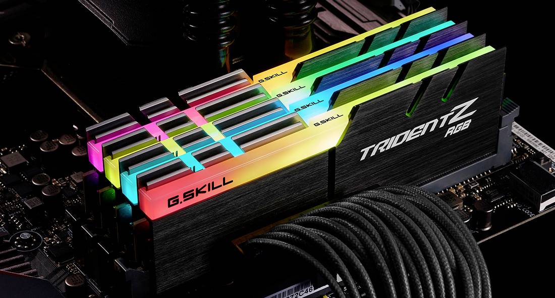 G.Skill Trident Z RGB PC-Arbeitsspeicher Kit DDR4 128 GB 4 x 32 GB Non-ECC 3200 MHz 288pin DIMM CL16-18-18-38 F4-3200C16Q-128GTZR