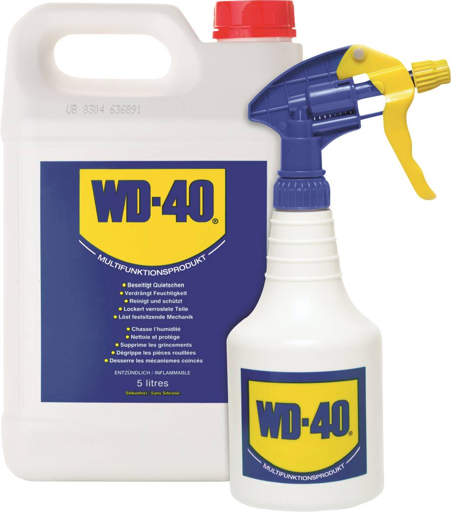 Ein Kanister und eine Sprühflasche WD-40. WD-40 ist ein Multifunktionsprodukt zur Rostentfernung und Schmierung, 5 Liter.