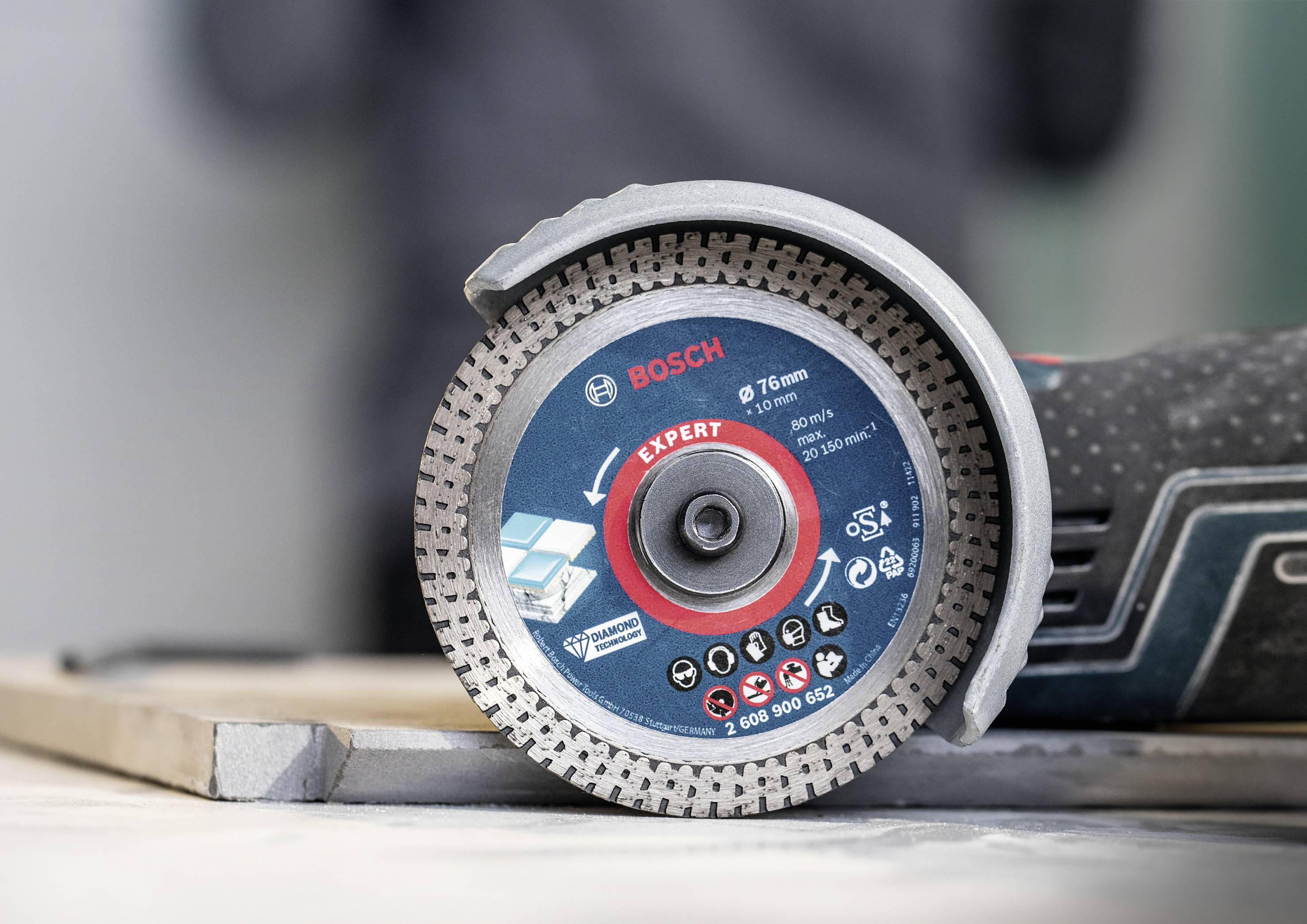 Bosch Accessories 2608900652 EXPERT HardCeramic Diamanttrennscheibe Durchmesser 76mm Bohrungs-Ø 10mm Stein, Beton, Ziegel