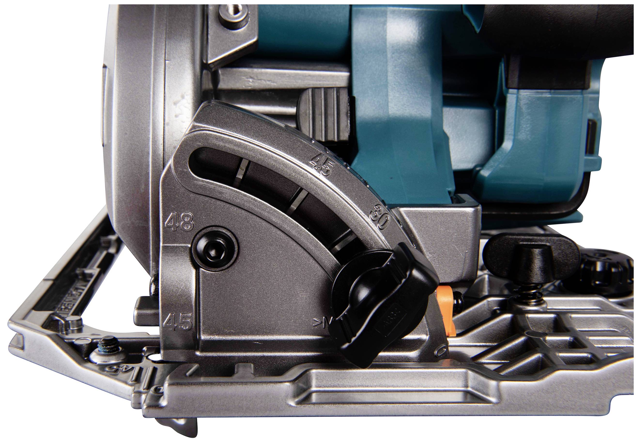 Nahaufnahme einer Kreissäge mit blauem und grauem Gehäuse, fokussiert auf den einstellbaren Schnittwinkelmechanismus und Skala.