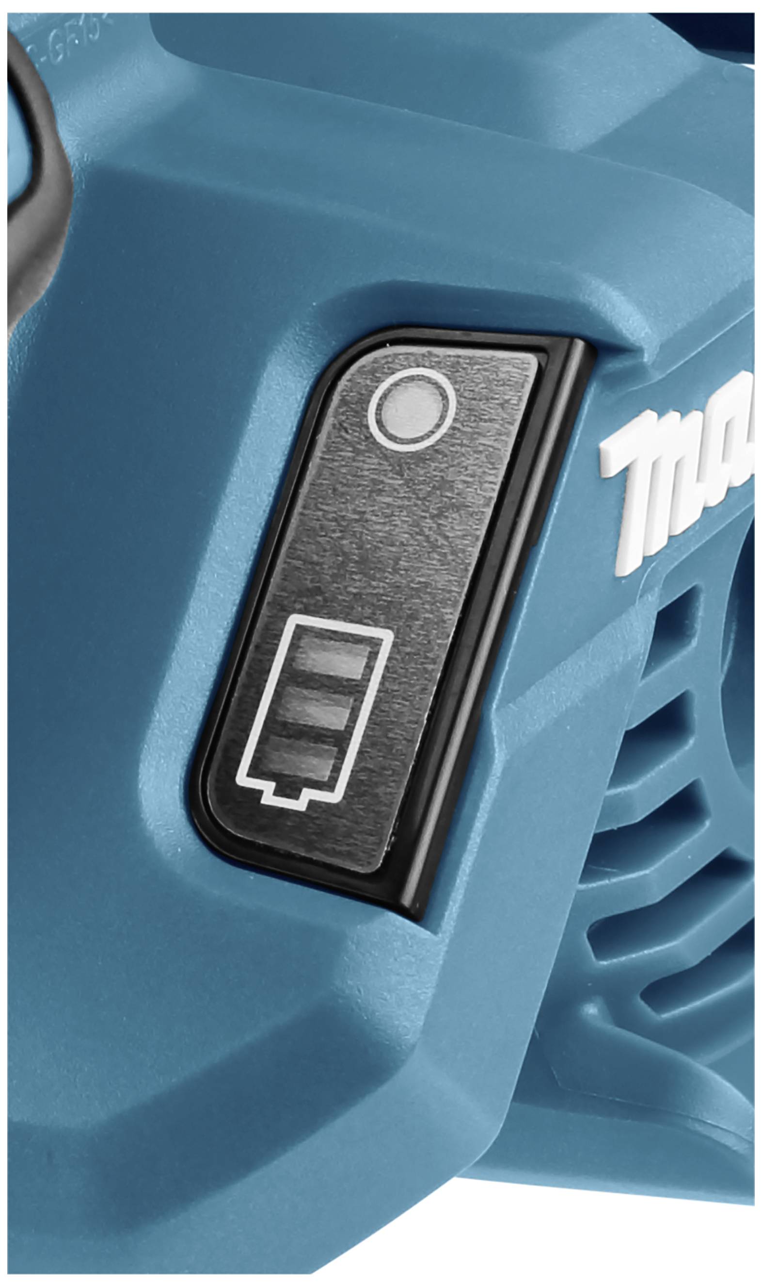 Nahaufnahme eines elektronischen Geräts, zeigt eine Batterieanzeige mit drei Balken im Bildzentrum. Hintergrund in Blau gehalten.