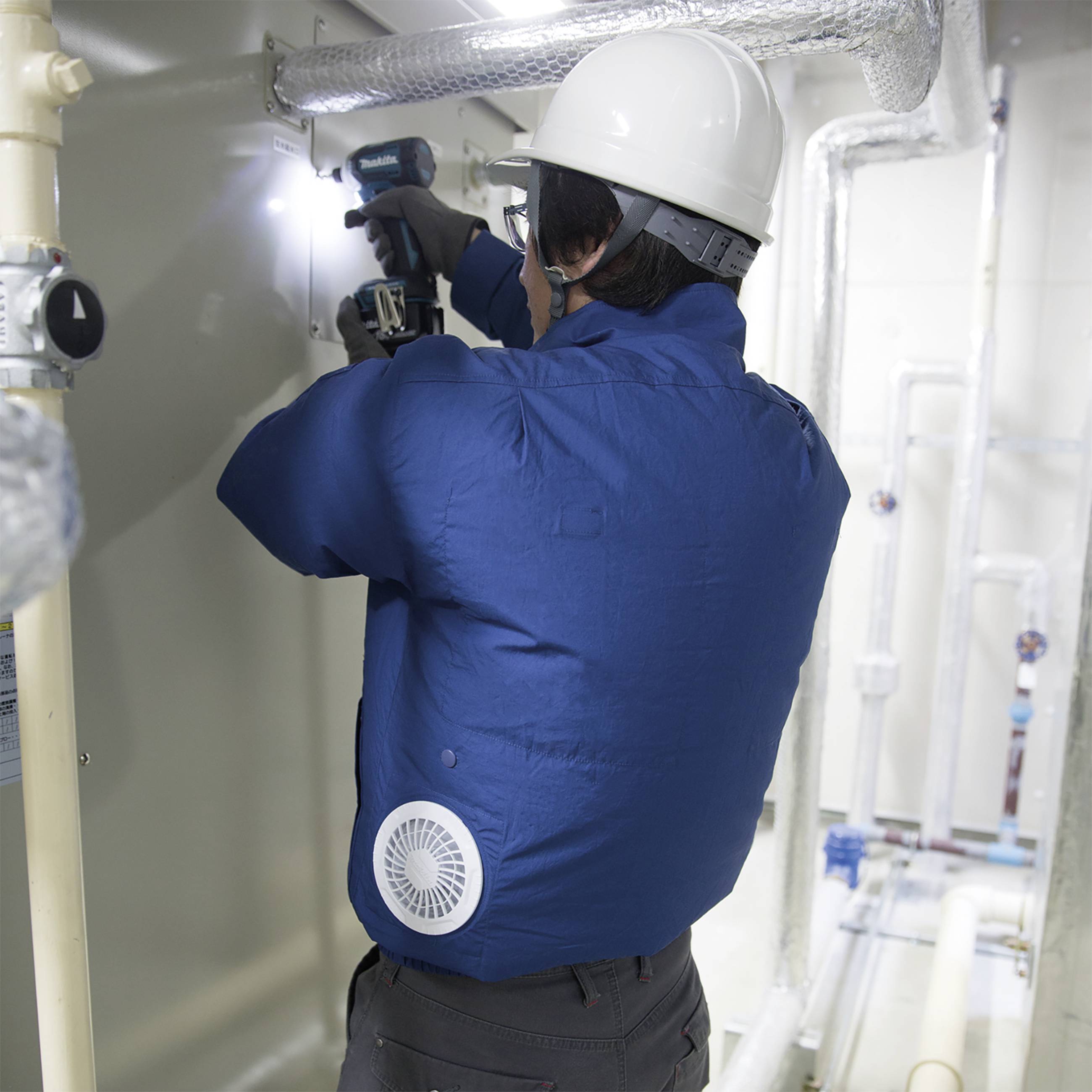 Makita DFJ304ZXL Akku-KlimajackeDFJ304Z Kleider-Größe: XL Blau