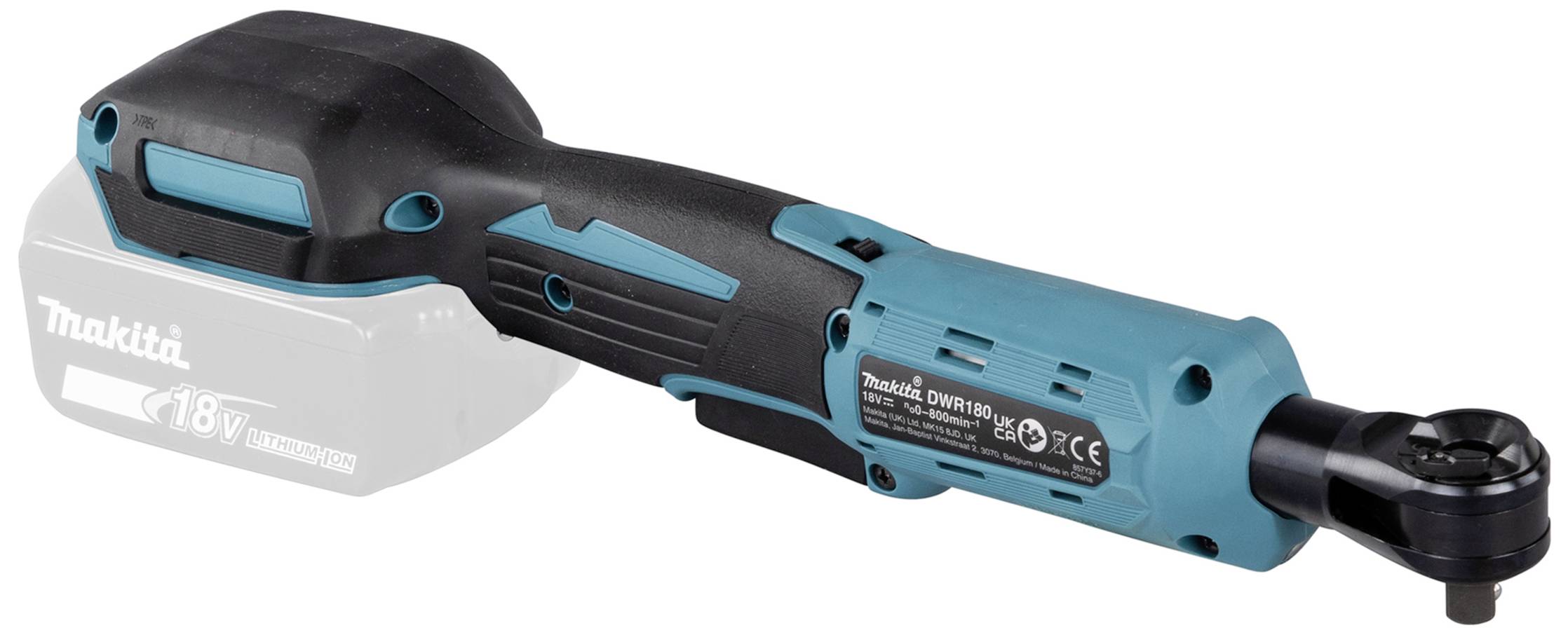 Ein Akku-Ratschen-Schrauber von Makita in Blau und Schwarz, ohne eingesetzten Akku, liegt auf einer grauen Oberfläche.