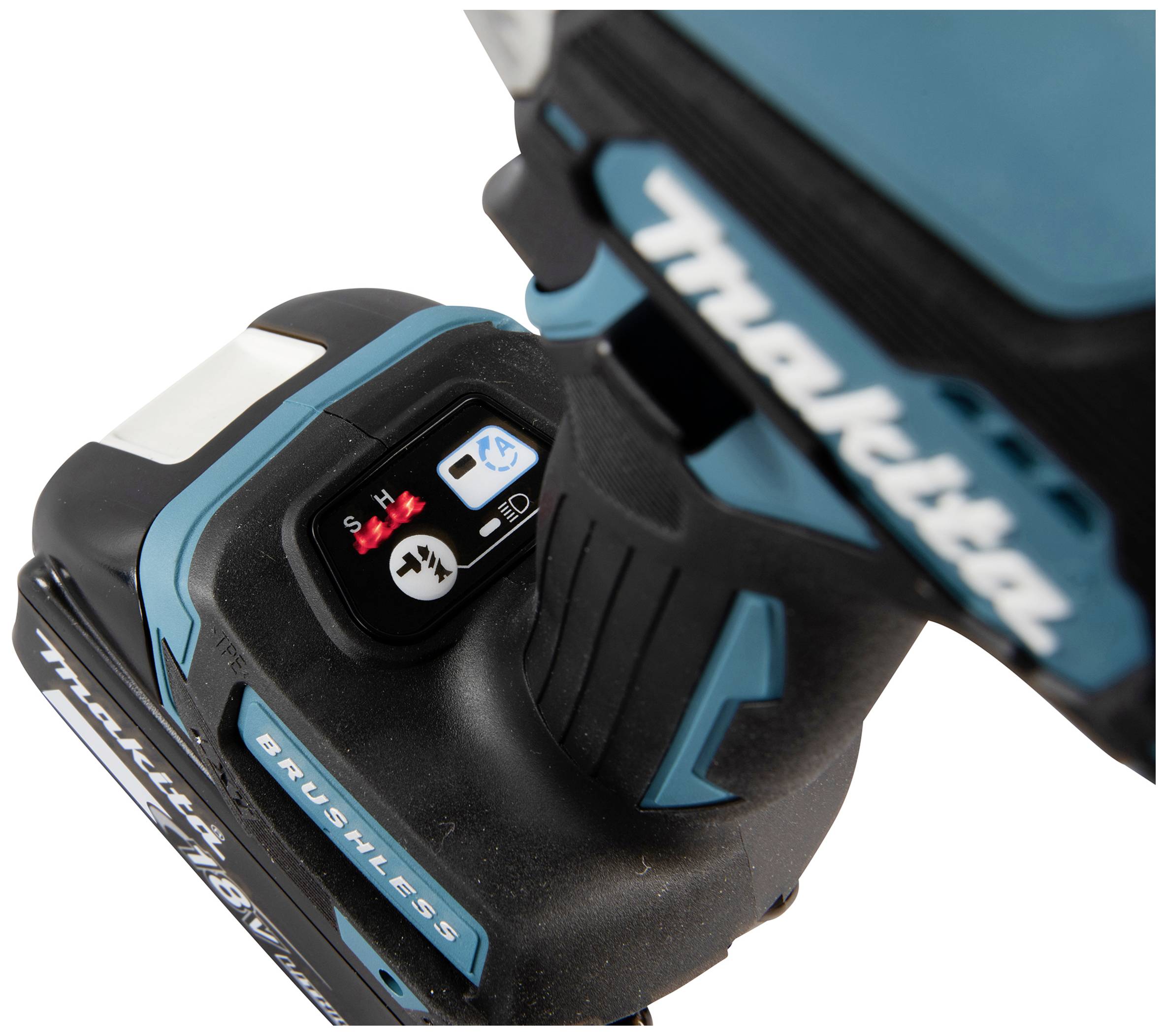 Ein kabelloser Makita-Schrauber mit Akku, gesehen von oben. Das Display zeigt den Ladezustand und den Betriebsmodus an.