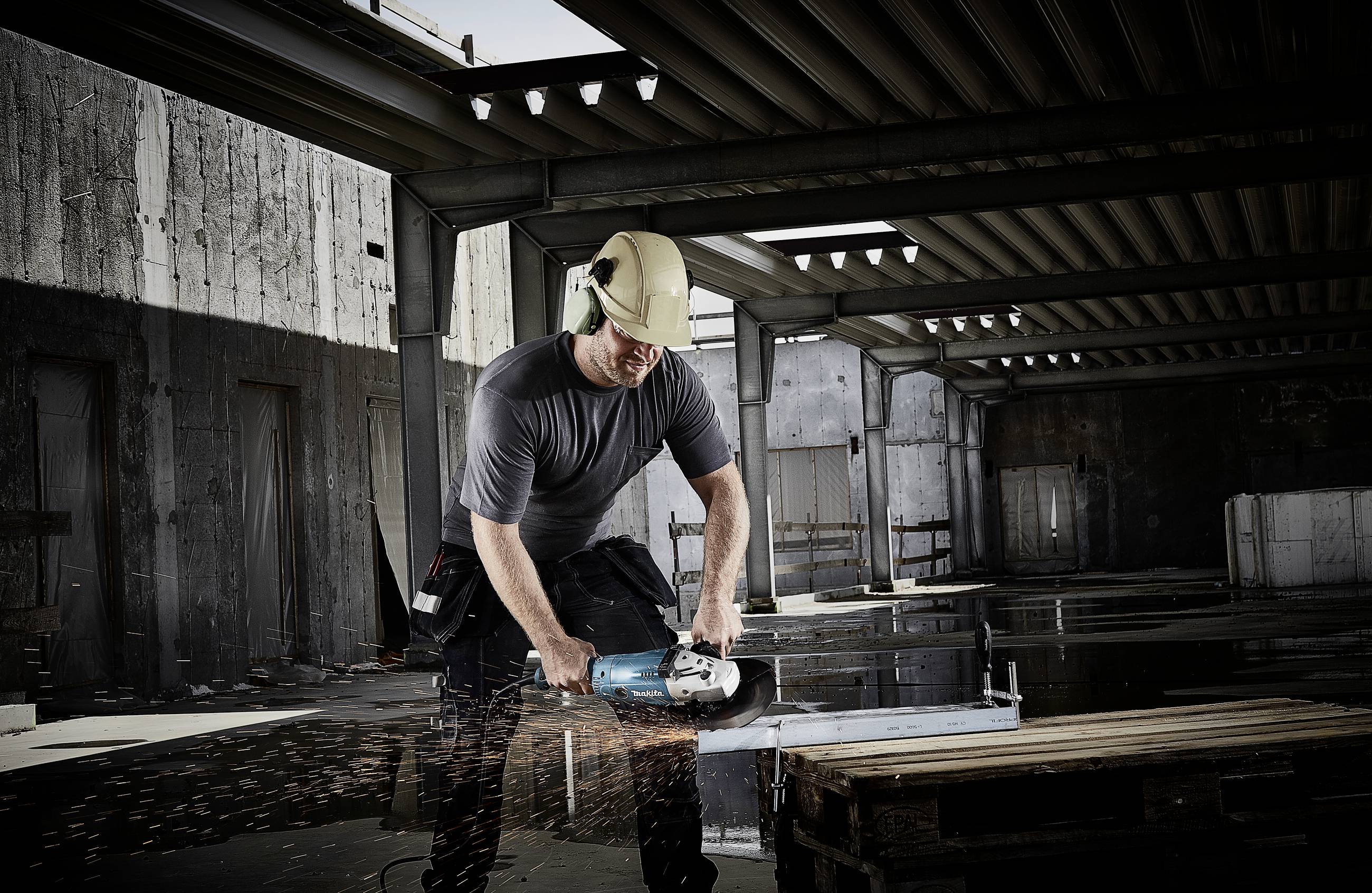 Makita GA9020RFK3 Winkelschleifer 230mm 2200W