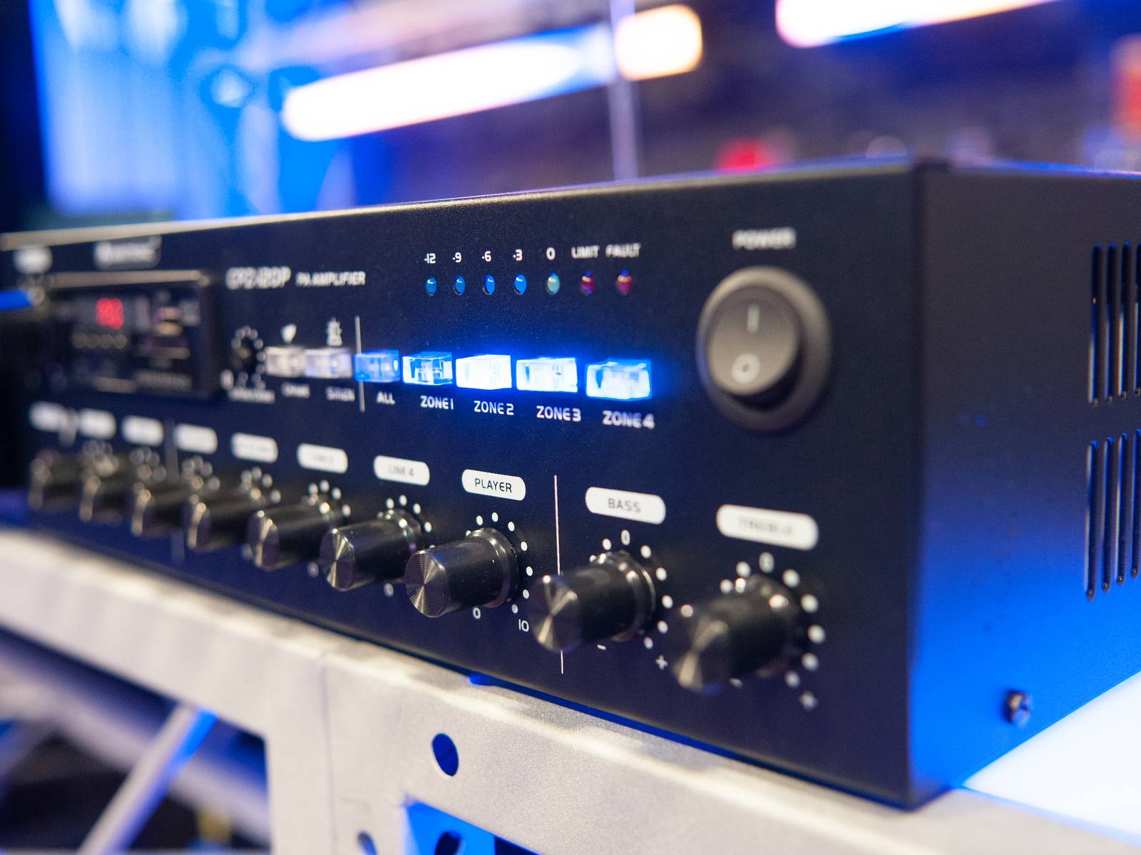 Omnitronic CPZ-120P ELA ELA-Verstärker 120W 4-Kanal 4-Zonen