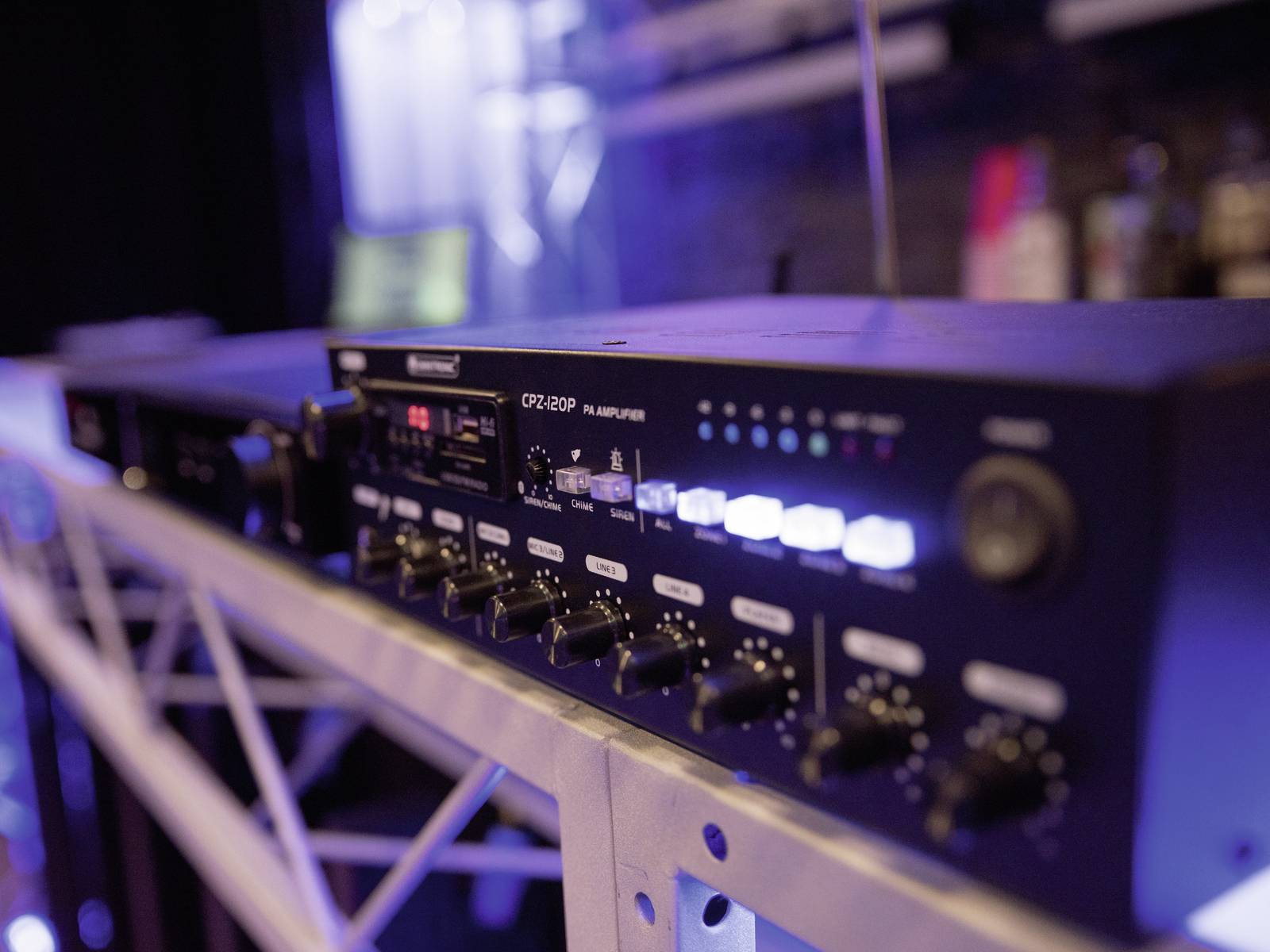 Omnitronic CPZ-120P ELA ELA-Verstärker 120W 4-Kanal 4-Zonen