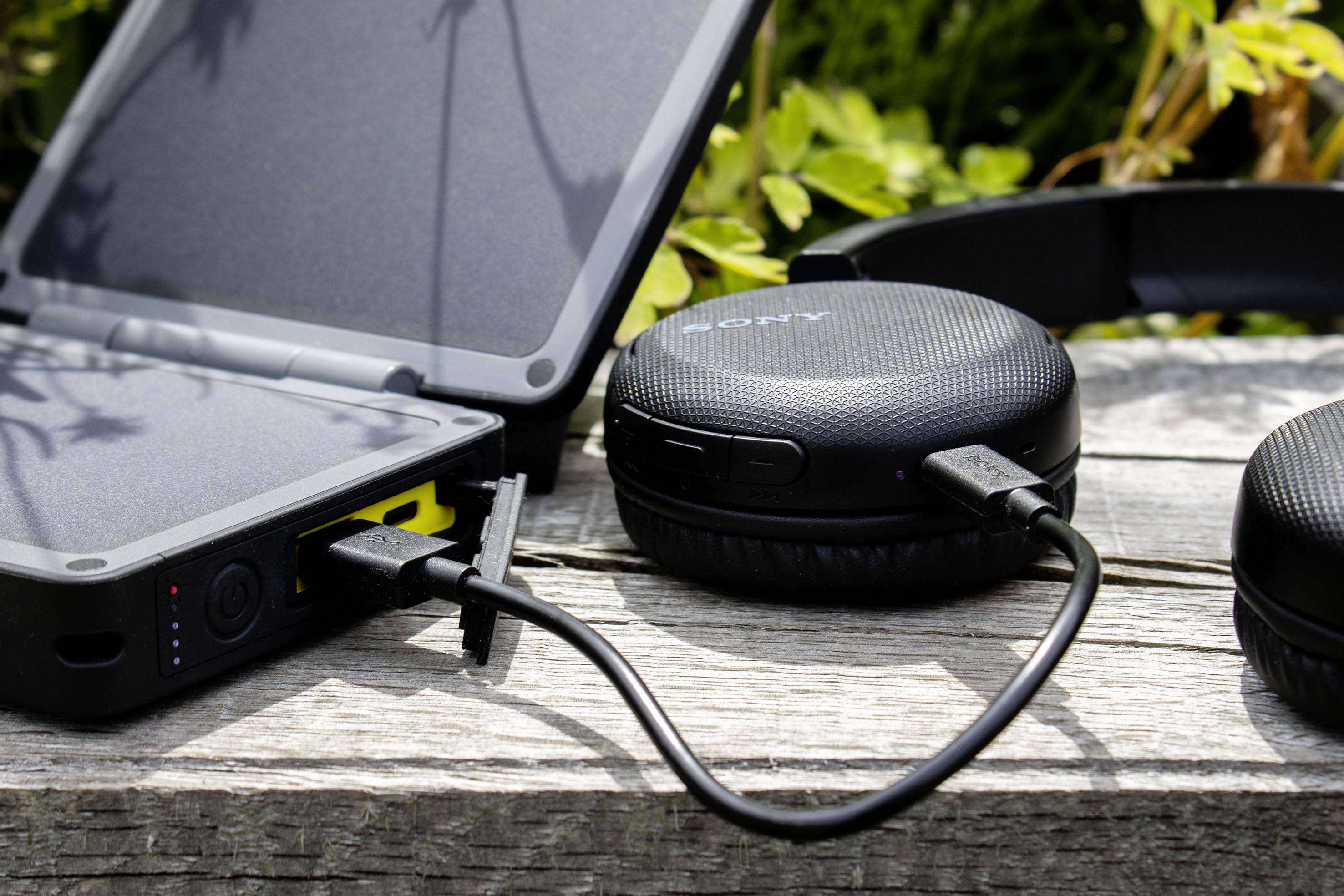 Power Traveller Adventurer II 9338 Solar-Powerbank 10000 mAh