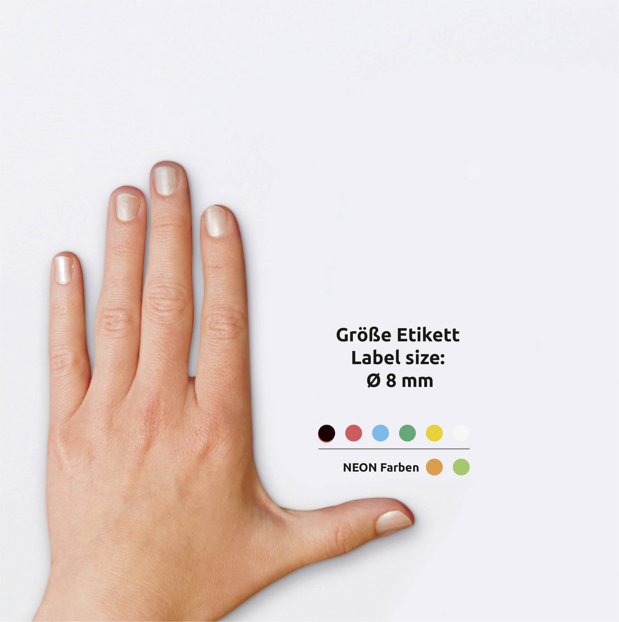 Hand mit lackierten Fingernägeln neben einer Beschriftung von Etikettengröße: Ø 8 mm. Darunter bunte Punkte repräsentieren Neonfarben.