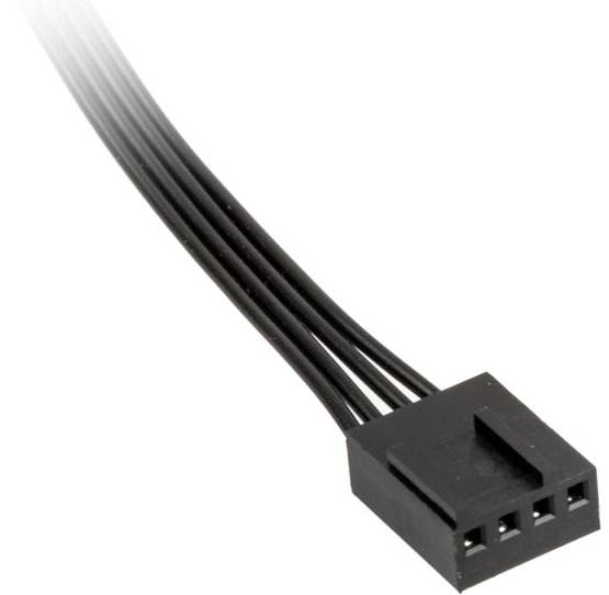 Kabelstecker mit vier schwarzen Drähten, geeignet für den Anschluss an elektronische Geräte, zeigt Endansicht zum Verbinden.