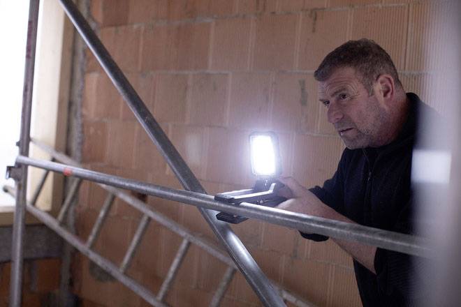 Brennenstuhl 1173070010 LED Arbeitsleuchte akkubetrieben 10 W 950 lm