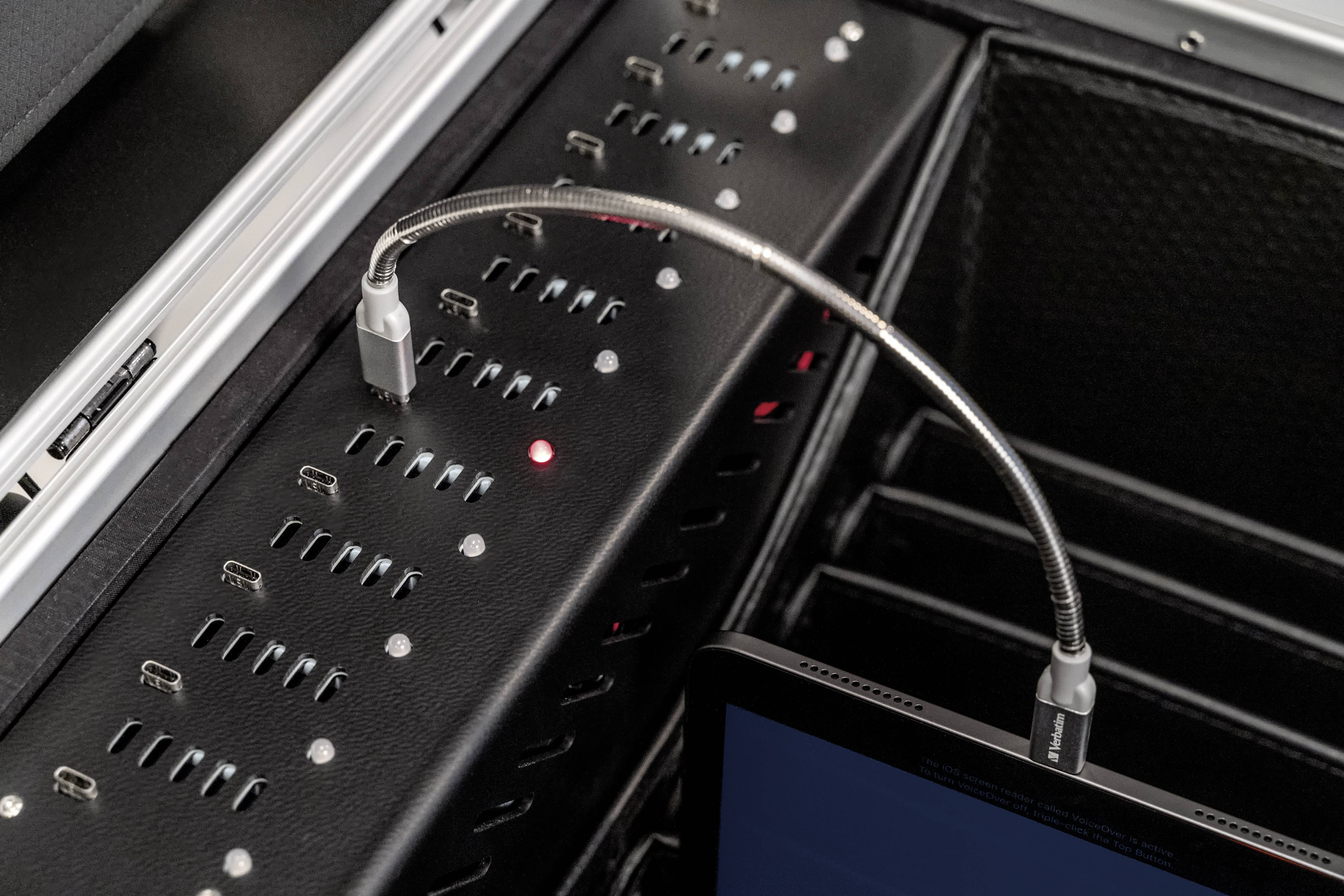 Parat PARAPROJECT Case UC20 Lade- und Managementsystem Mobiles Ladesystem für USB-Typ C™ verkabelt