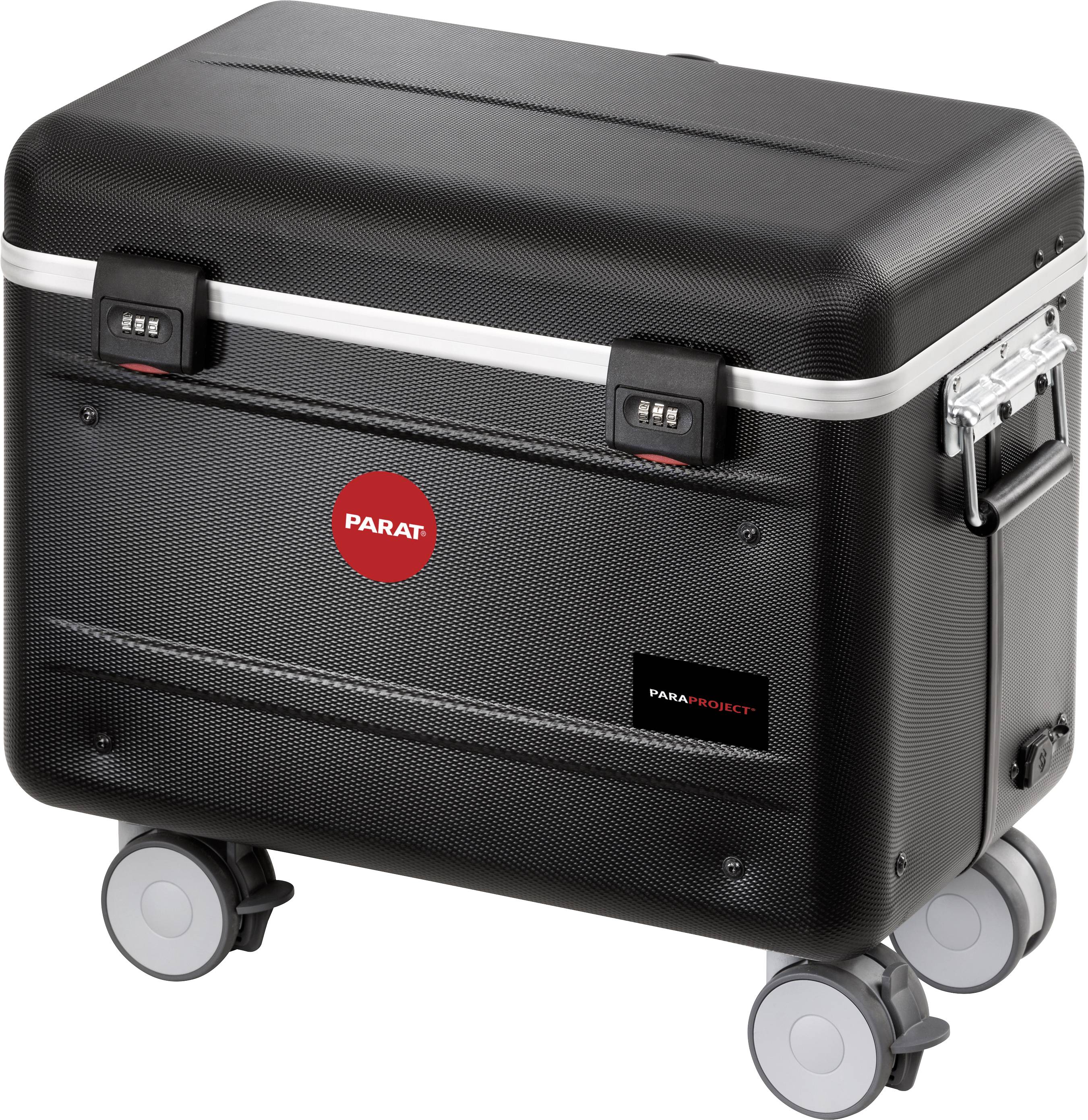 Schwarzer Rollkoffer von Parat mit rotem Logo, zwei Zahlenschlössern oben, vier Rädern unten und einem silbernen Griff seitlich.