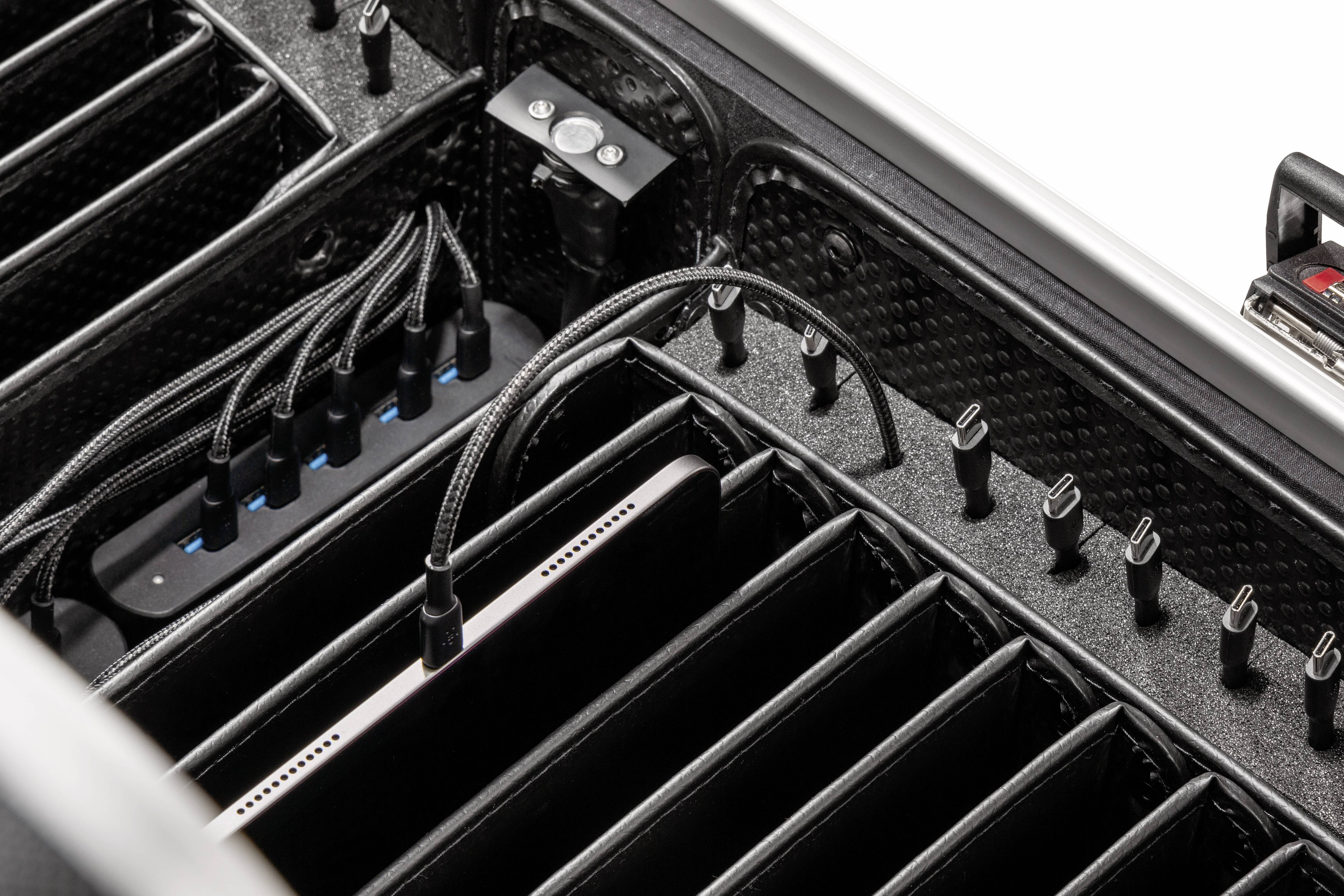 Parat PARAPROJECT Case TC20 Lade- und Managementsystem Mobiles Ladesystem für USB-Typ C™ verkabelt